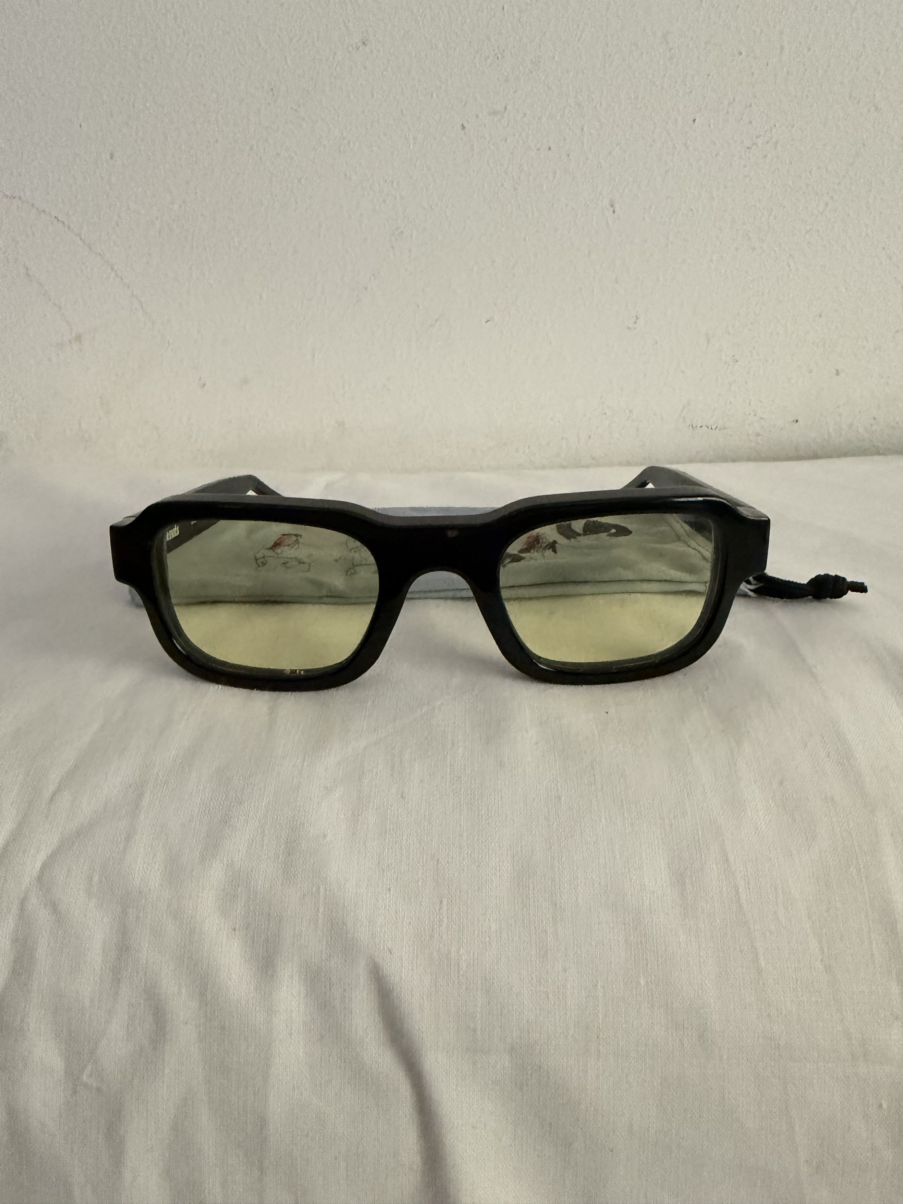 Enfants Riches Deprimes × Thierry Lasry The Isolar - 101 Chunky Black Acetate Yellow Sunglasses Size ONE SIZE - 2 Thumbnail