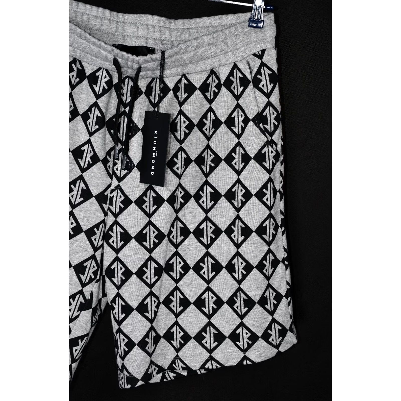 John Richmond John Richmond Bermuda Fleece Grey Melange Shorts 2XL Mens Bermuda Grey Melange Casual 90% Cotton 10% Viscose Size US 39 - 4 Thumbnail