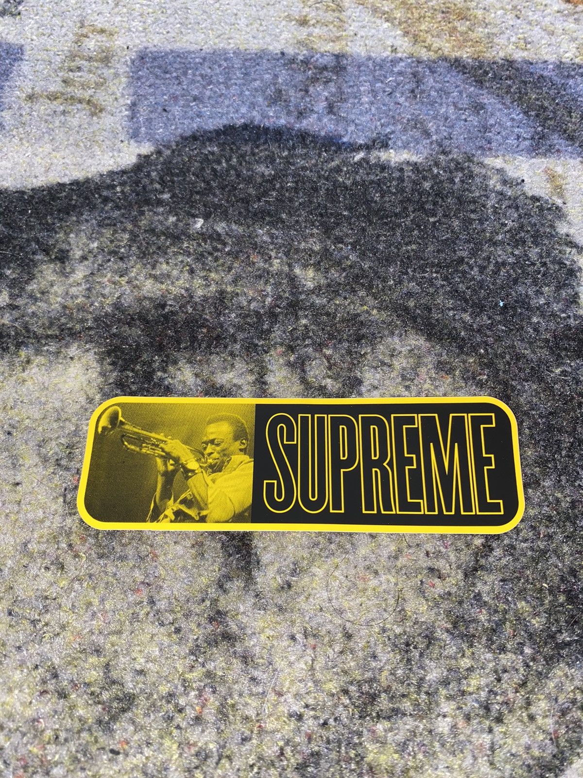 Supreme Supreme Miles Davis Logo Sticker Size ONE SIZE - 1 Thumbnail