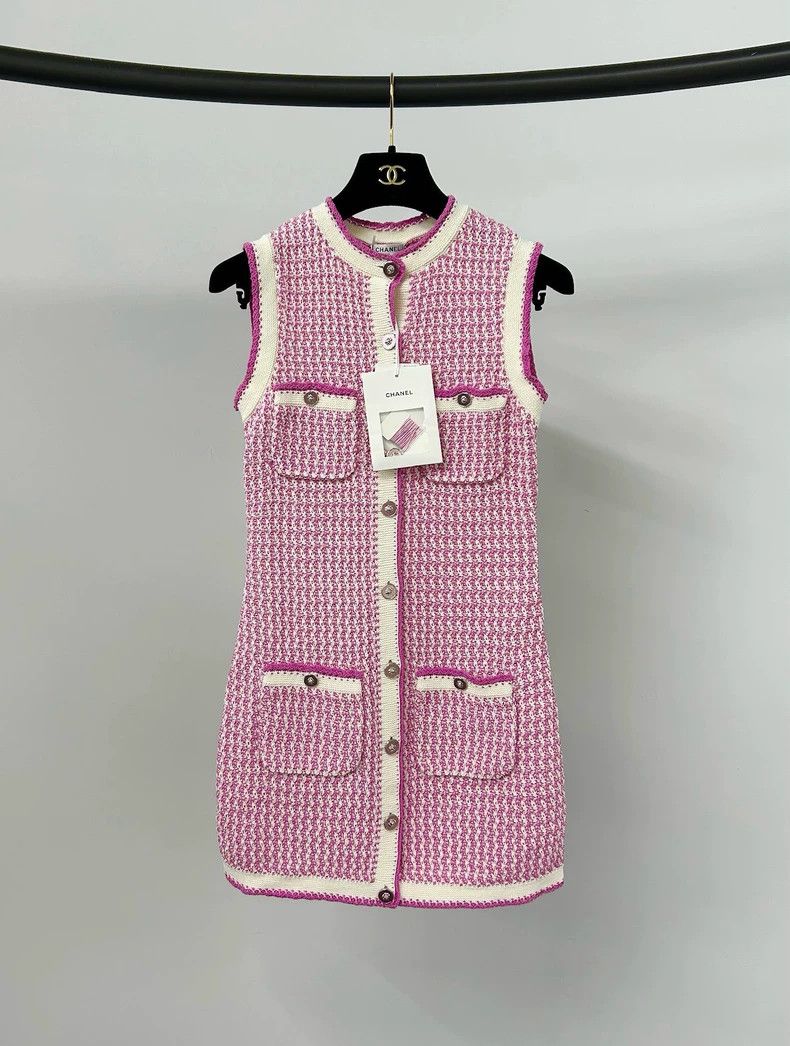 Chanel Chanel Pink knitted dress Size XXS / US 00 / IT 34 - 1 Thumbnail