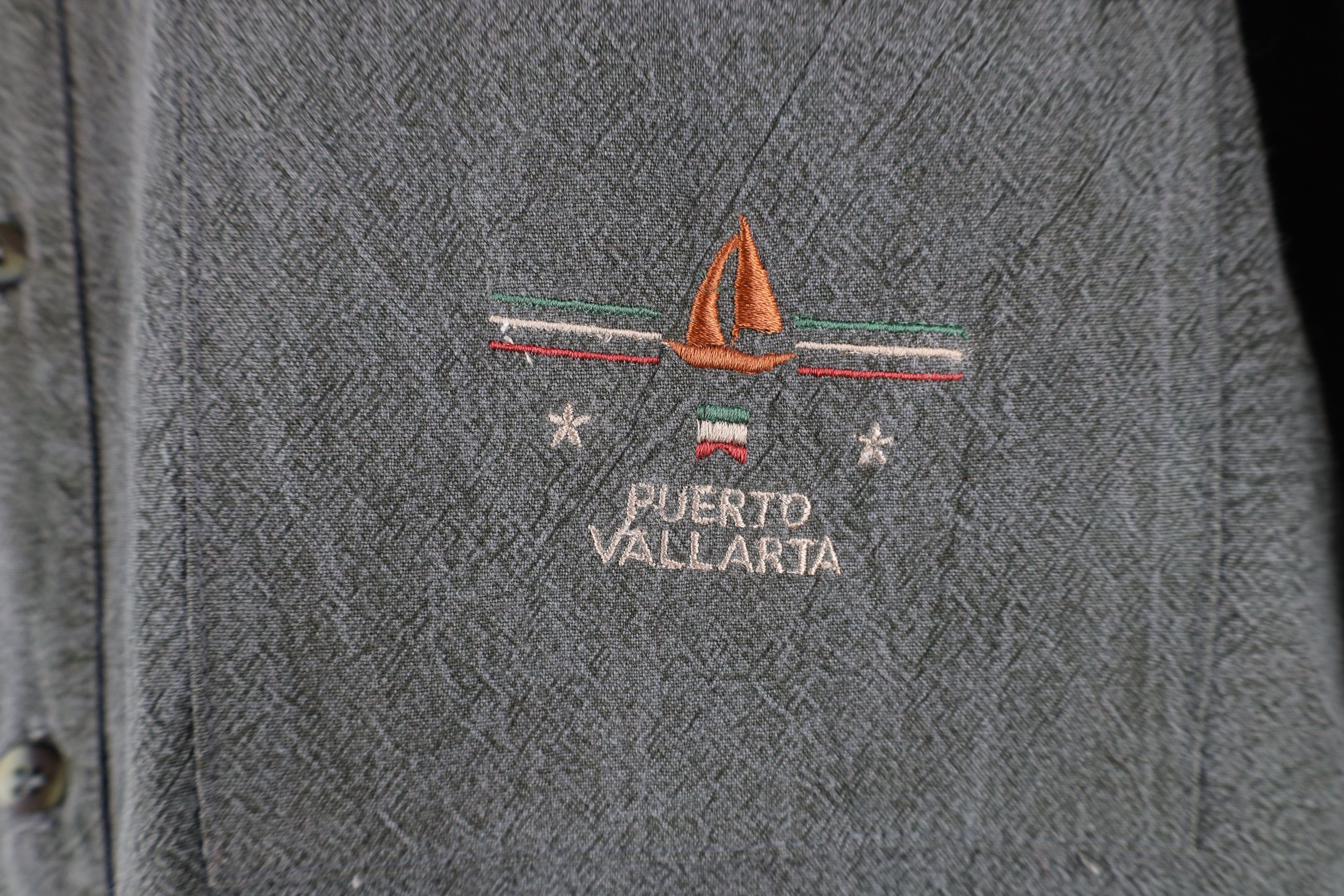 Vintage Vintage Y2K Streetwear Puerto Vallarta Sailing Button Shirt Size US M / EU 48-50 / 2 - 4 Thumbnail
