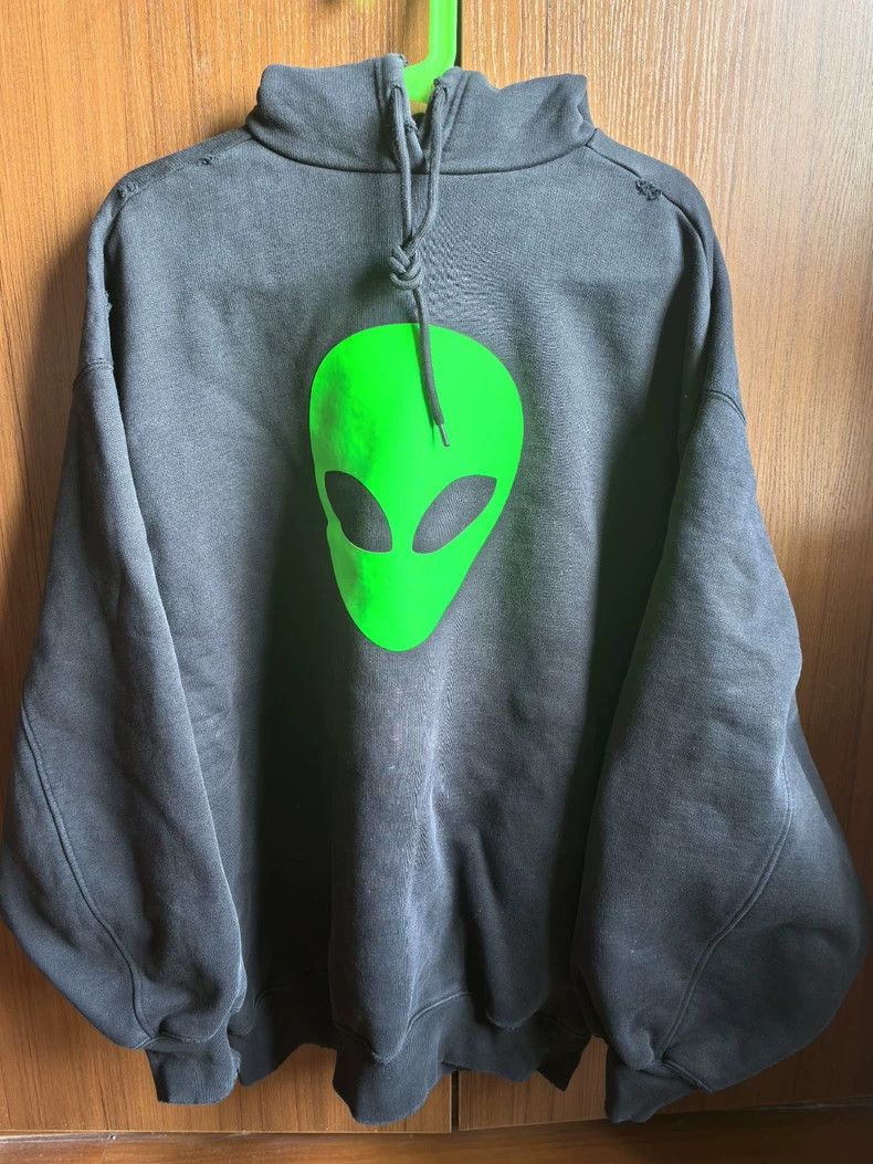 Balenciaga Balenciaga Alien Hoodie Size US XS / EU 42 / 0 - 1 Thumbnail