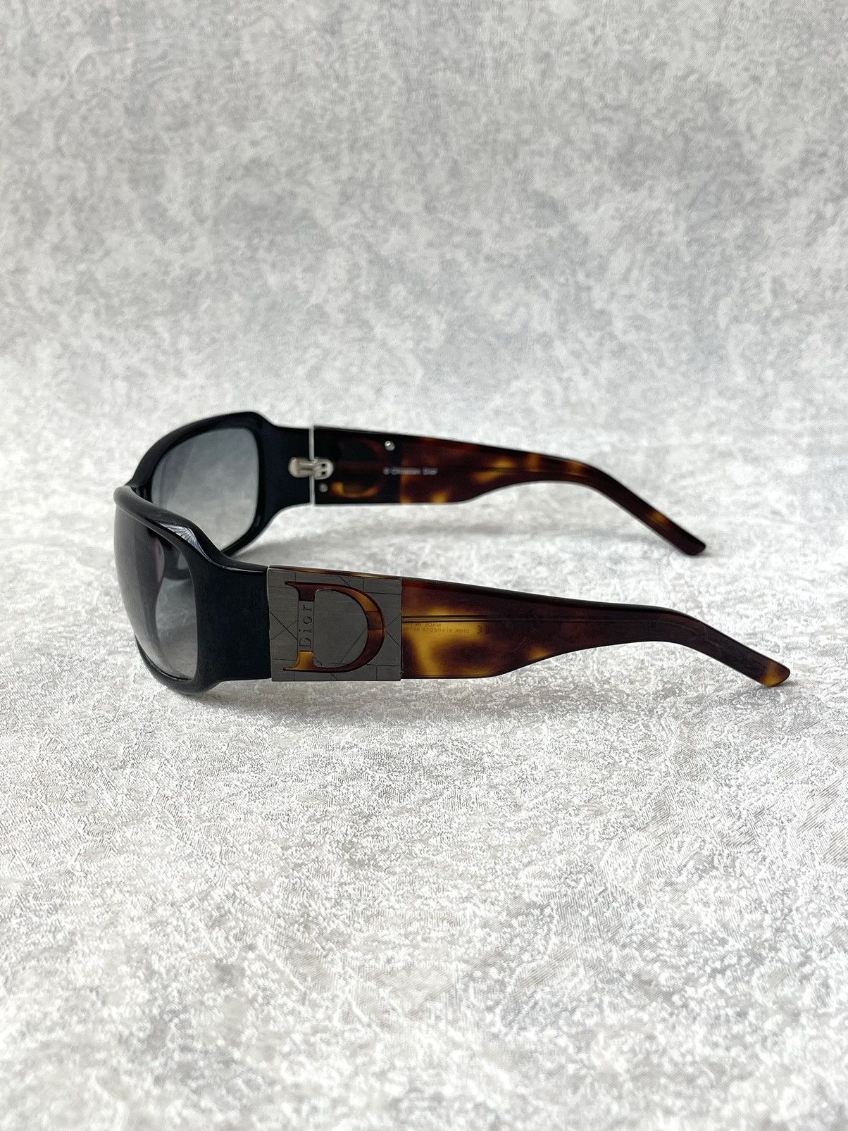 Dior Vintage Christian Dior Shaded 1S Tortoise Shield Sunglasses Size ONE SIZE - 3 Thumbnail