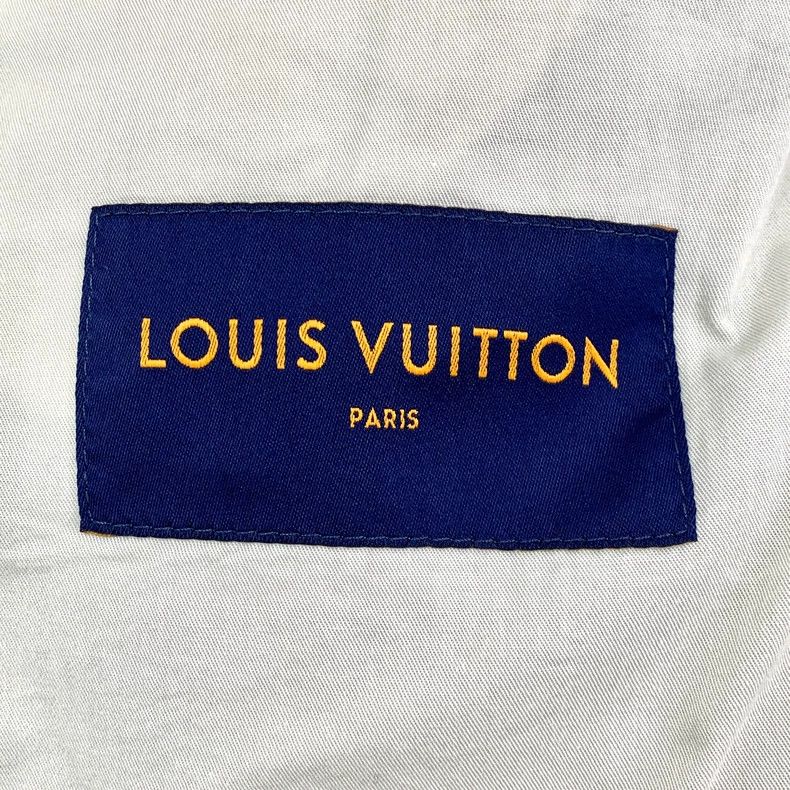 Louis Vuitton Louis Vuitton Green logo embossed full-print cotton fur co Size US M / EU 48-50 / 2 - 6 Thumbnail