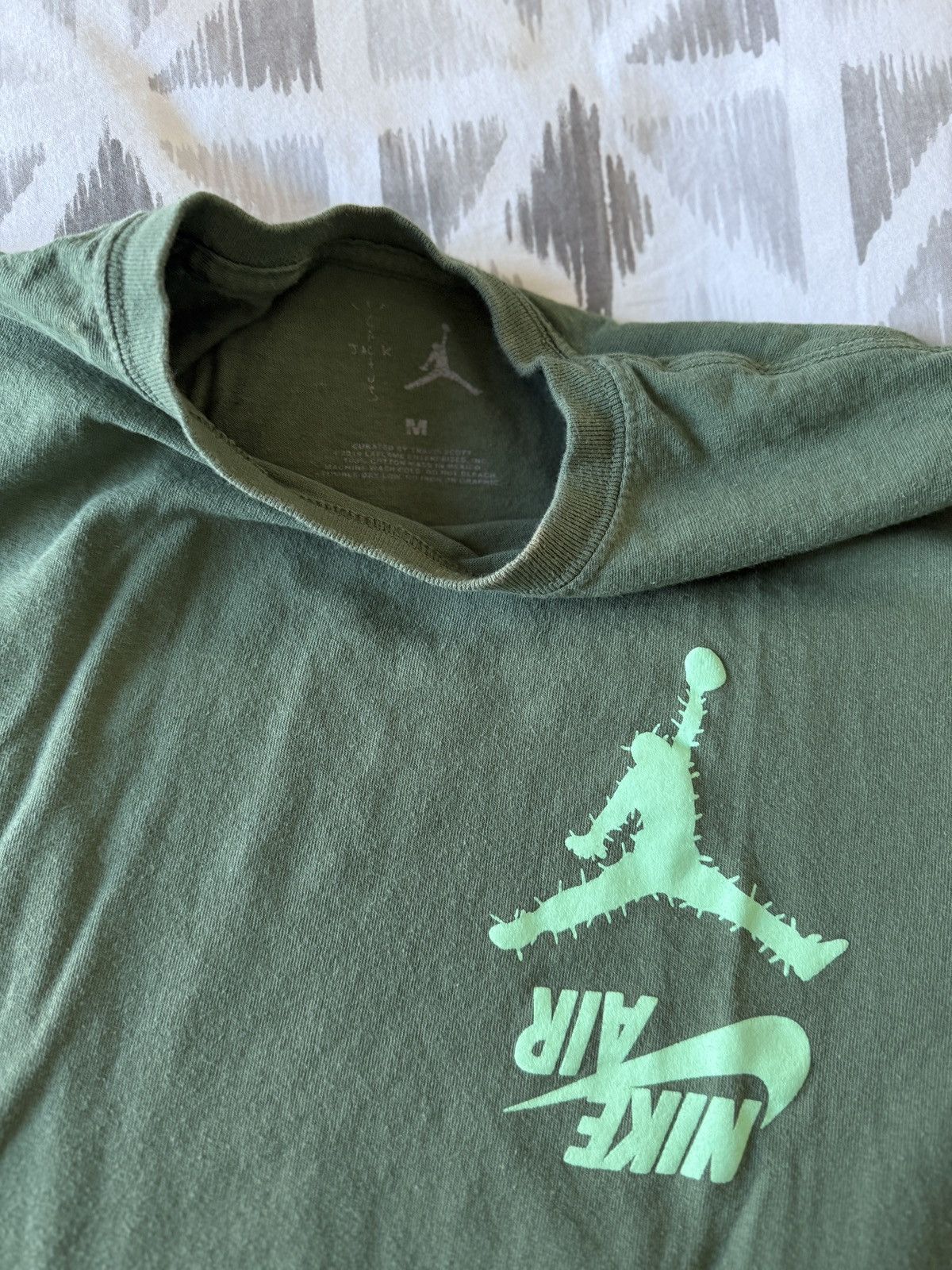 Jordan Brand × Travis Scott Travis Scott Jordan Cactus Jack Highest T Shirt Size US M / EU 48-50 / 2 - 2 Thumbnail