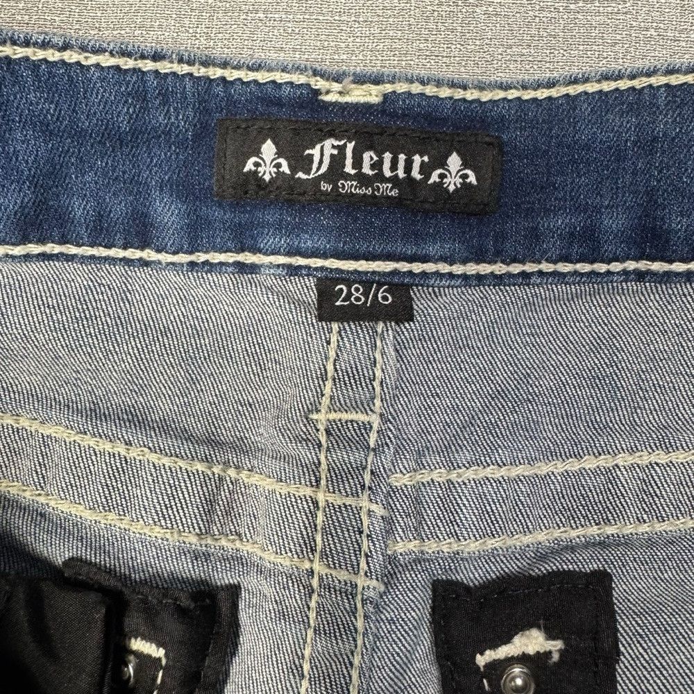 Miss Me NWT New Fleur By Miss Me Slim Wide Embroidered Back Jeans S Size 28" / US 6 / IT 42 - 5 Thumbnail