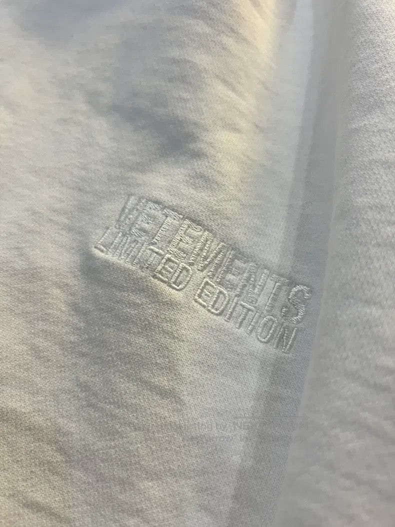 Vetements Vetements Sweatshirt Size US XS / EU 42 / 0 - 2 Thumbnail