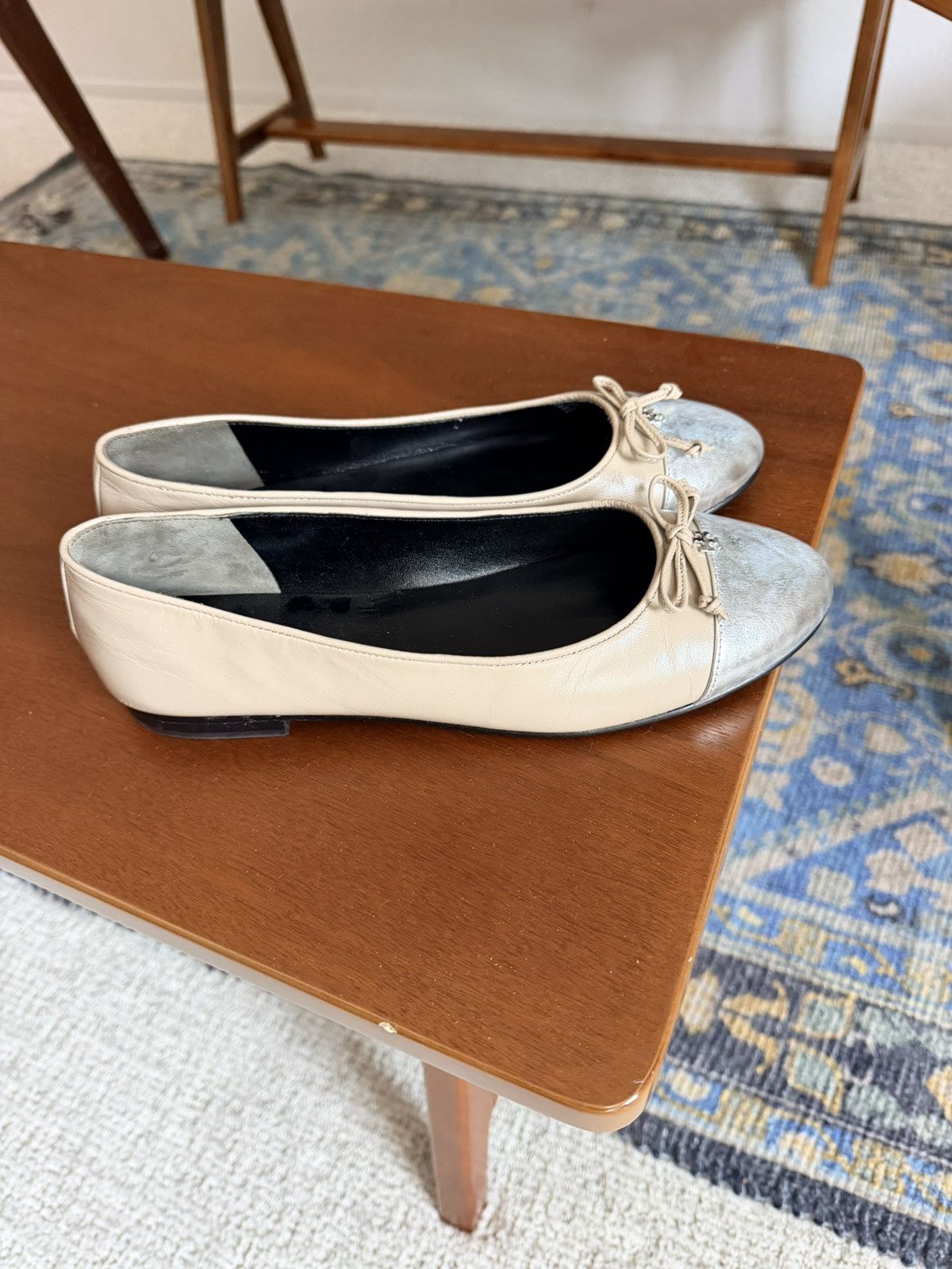 Tory Burch Tory Burch cap toe oyster beige round toe ballet flats 8 Size US 8 / IT 38 - 17 Thumbnail