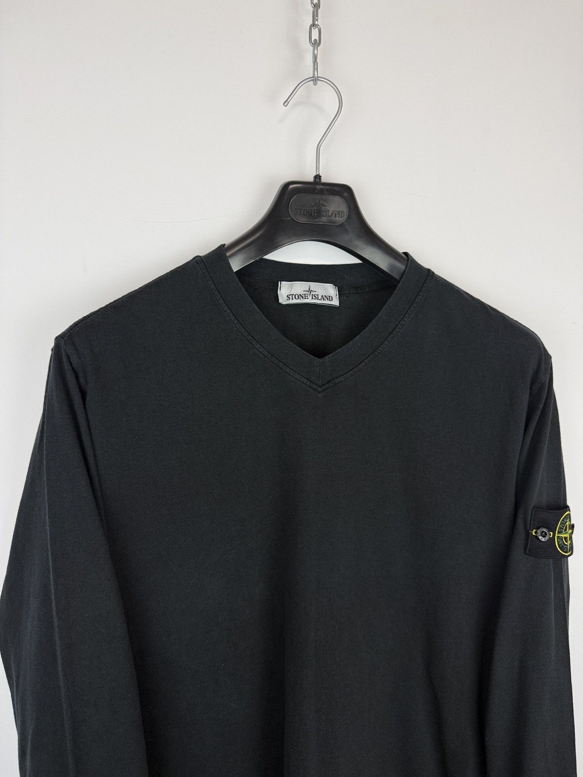 Stone Island Black Stone Island V-neck longsleeve crewneck Size US XXL / EU 58 / 5 - 3 Thumbnail