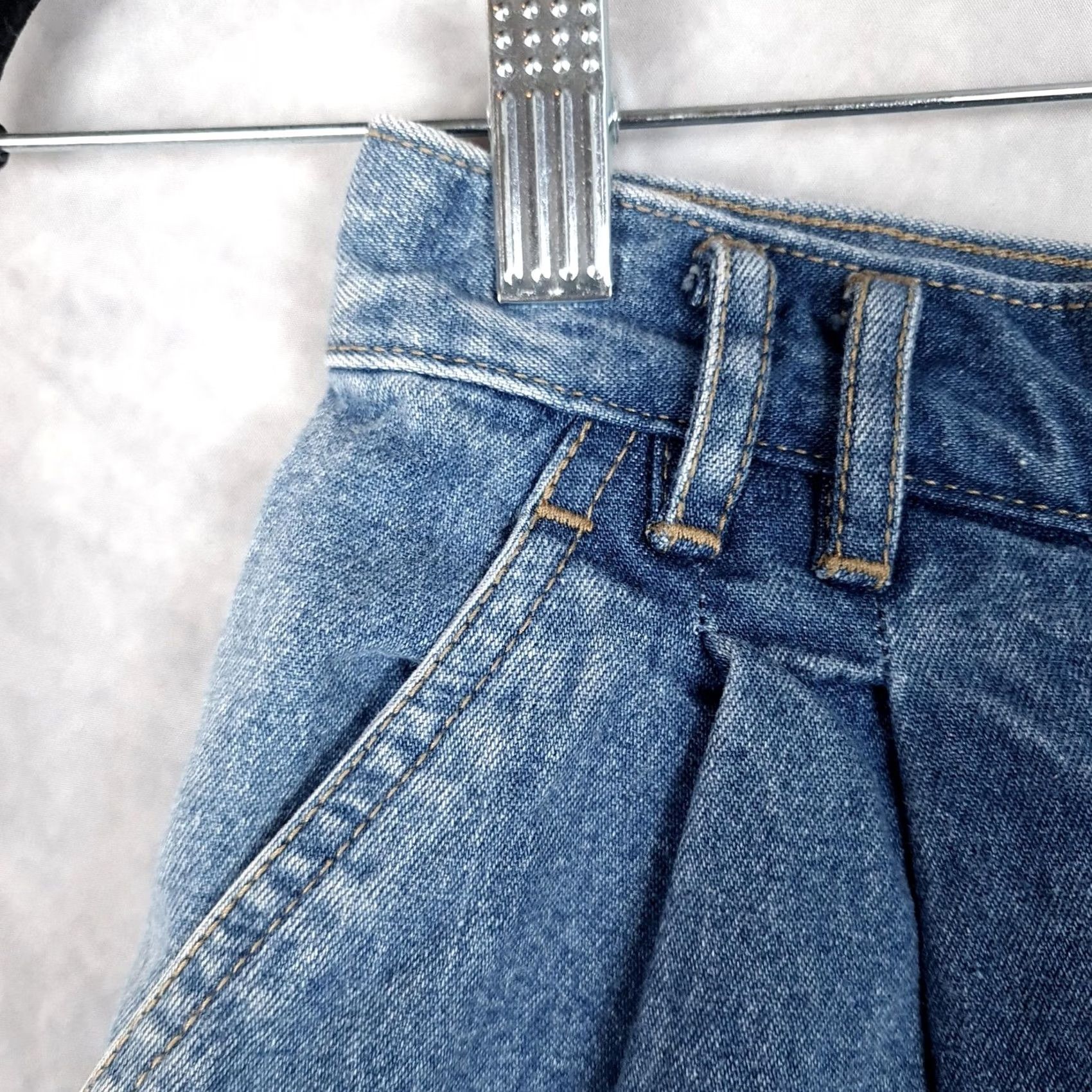 Vintage Vintage Lizwear Shorts Womens 4P Blue Denim High Rise Pleated Mom 90s Summer Casual Vintage Womens Lizwear 4P Blue Denim Shorts Size 27" / US 4 / IT 40 - 7 Thumbnail