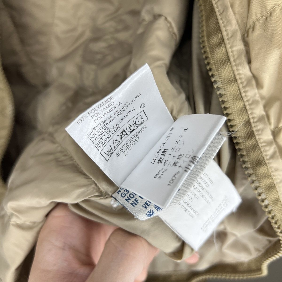 Moncler Moncler Puffer Light Jacket Beige Archive Nylon Logo Y2K Size M / US 6-8 / IT 42-44 - 12 Thumbnail