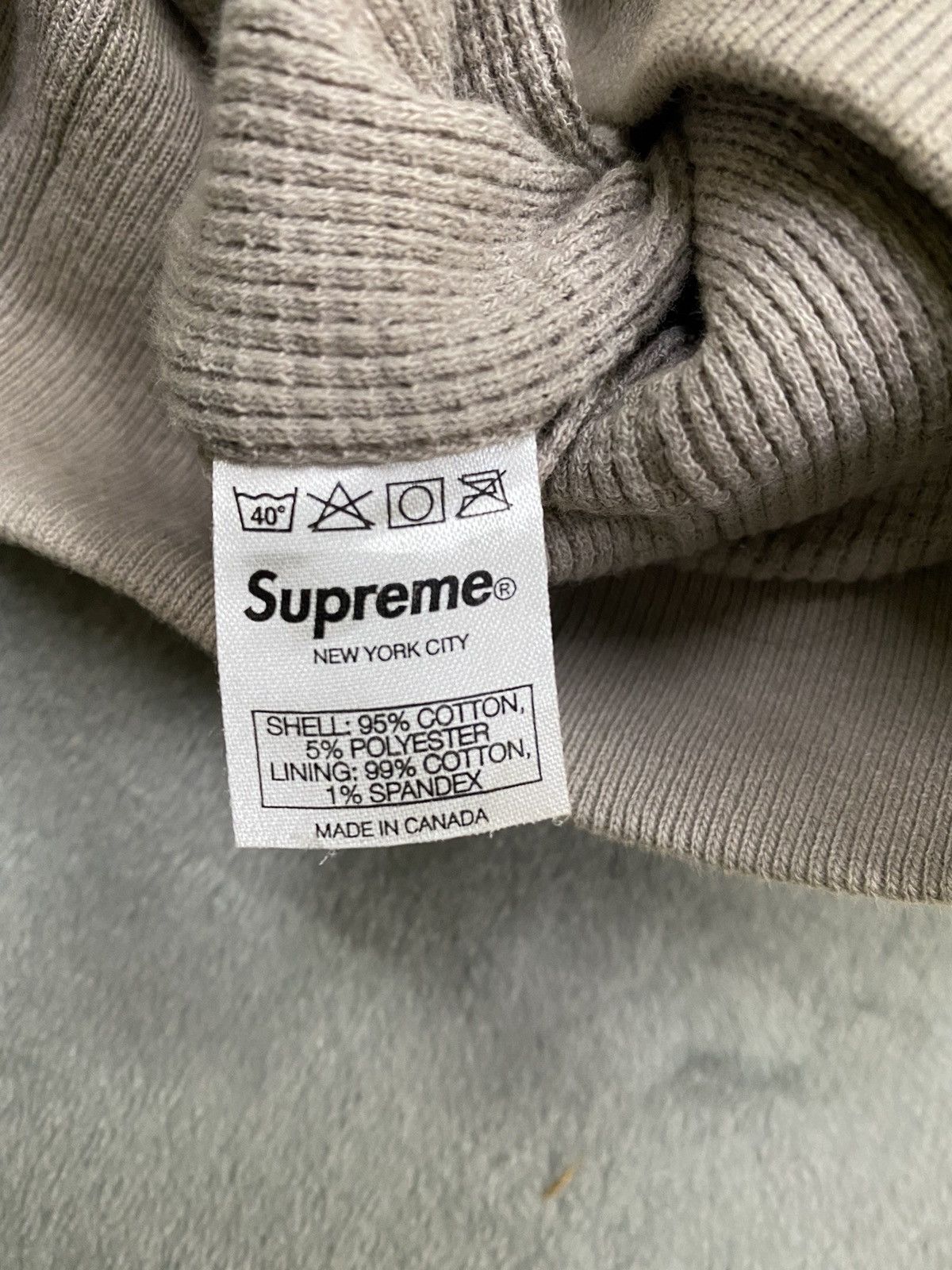 Supreme Supreme Arc Thermal Logo Size US XL / EU 56 / 4 - 9 Thumbnail