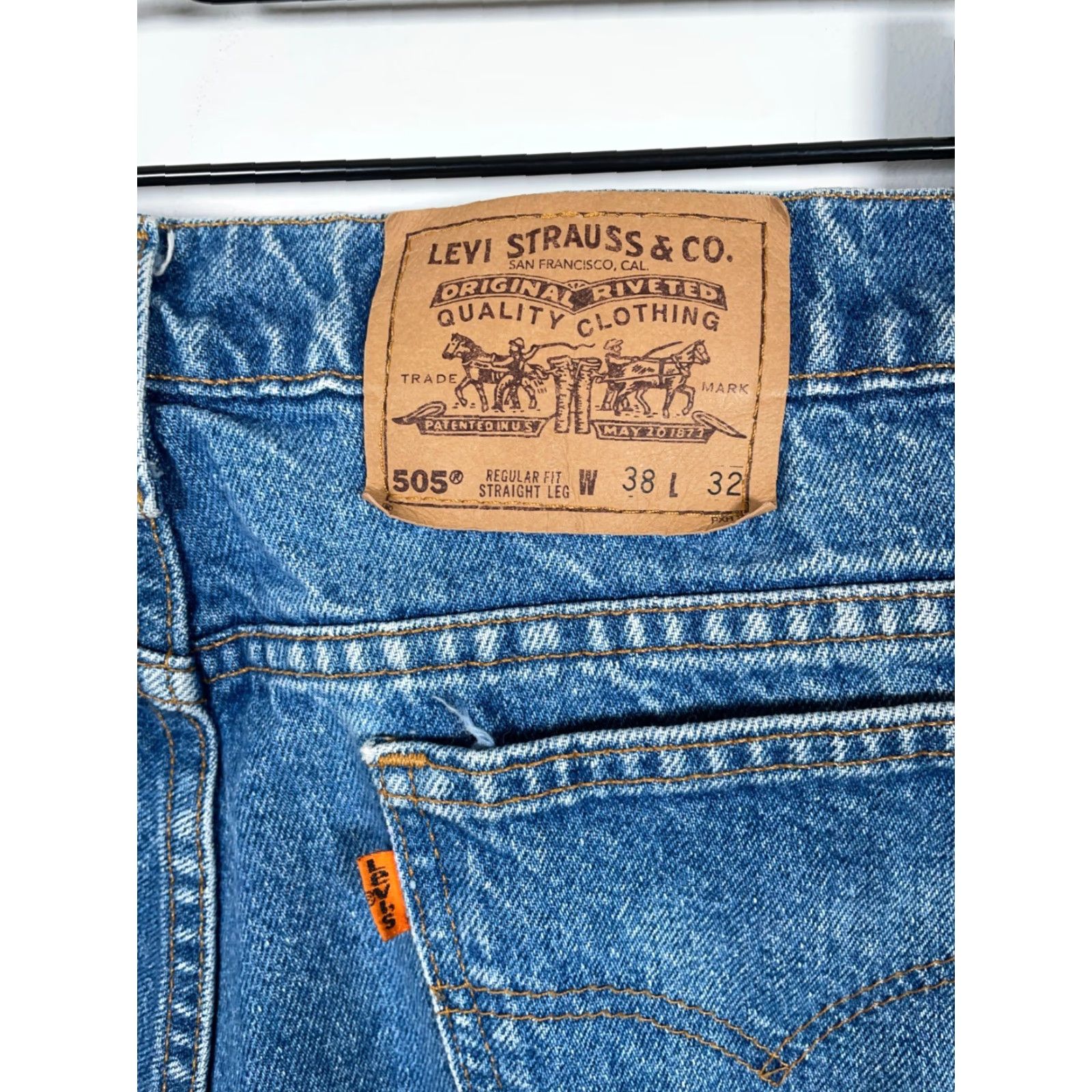 Levi's VINTAGE Levi's 505 Jeans Casual Denim Straight Blue 90s 34x31/38x32 Mens Regular Zip Fly Orange Tab{" "}Jeans Size US 34 / EU 50 - 5 Thumbnail