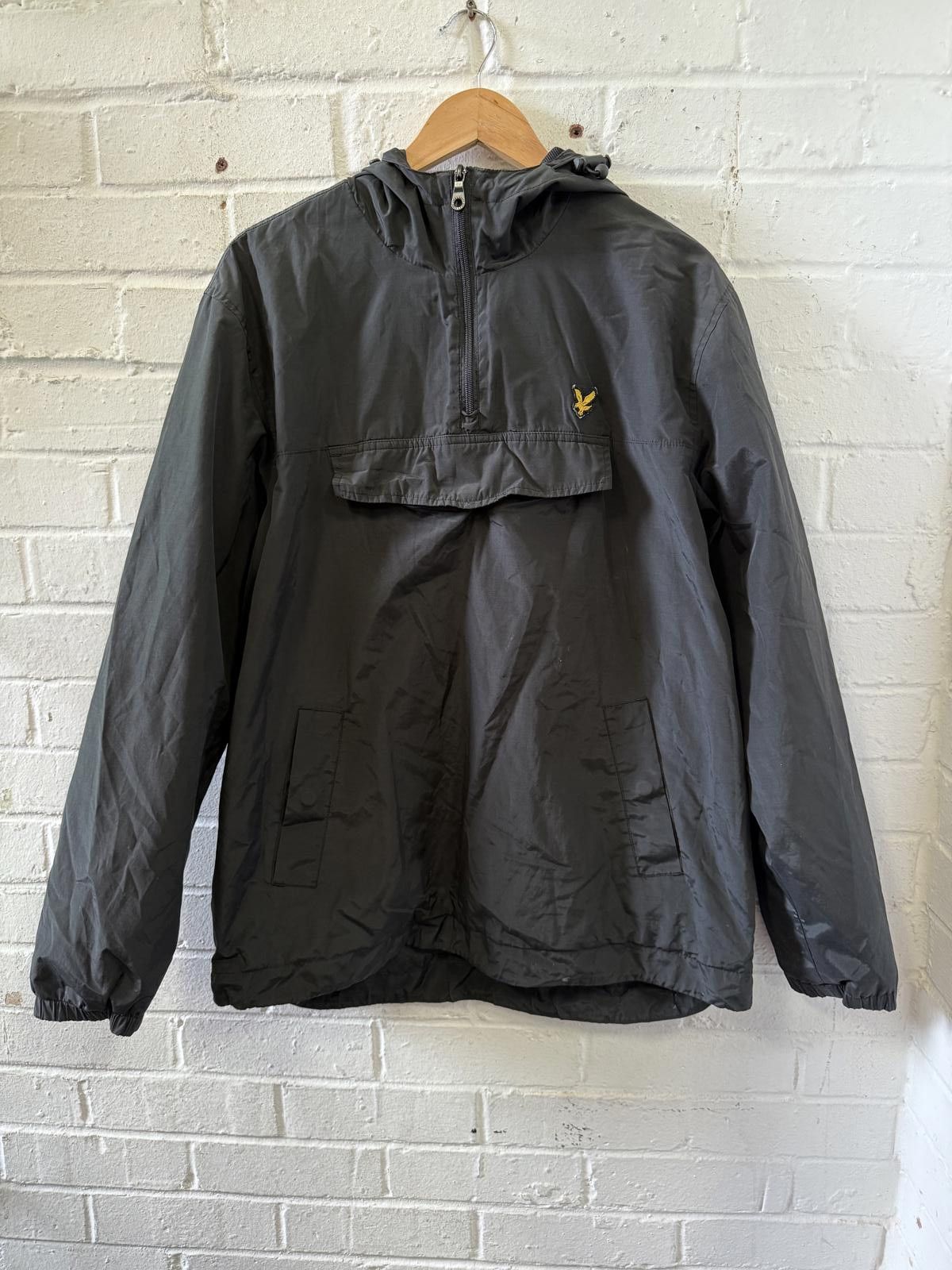 Lyle & Scott Lyle & Scott Men's Black Windbreaker Jacket with Hood Size US XL / EU 56 / 4 - 1 Thumbnail