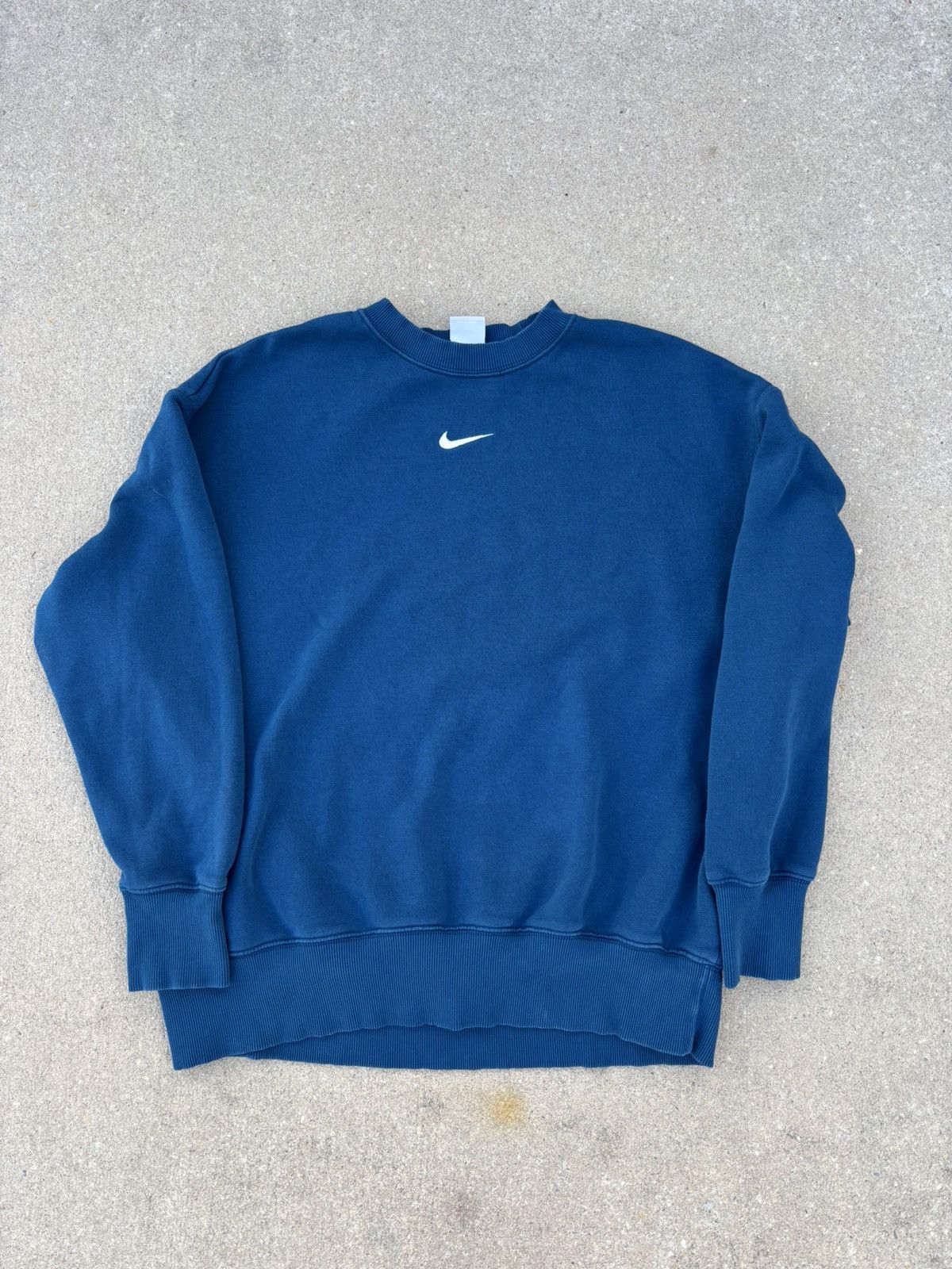 Nike Blue Vintage Nike crewneck great condition Size US M / EU 48-50 / 2 - 1 Preview