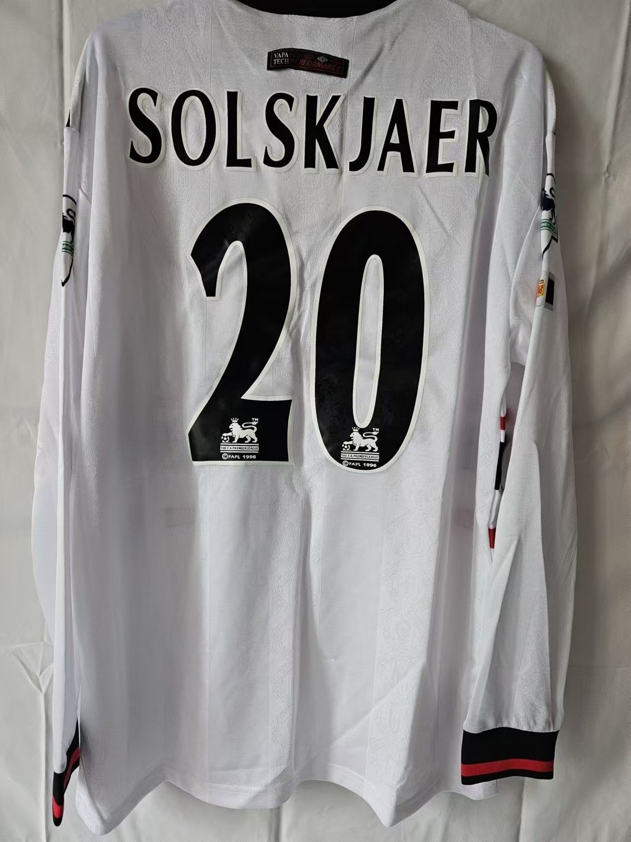 Other 1998 00 Man Utd #20 Solskjaer Jersey Away Size US S / EU 44-46 / 1 - 1 Thumbnail