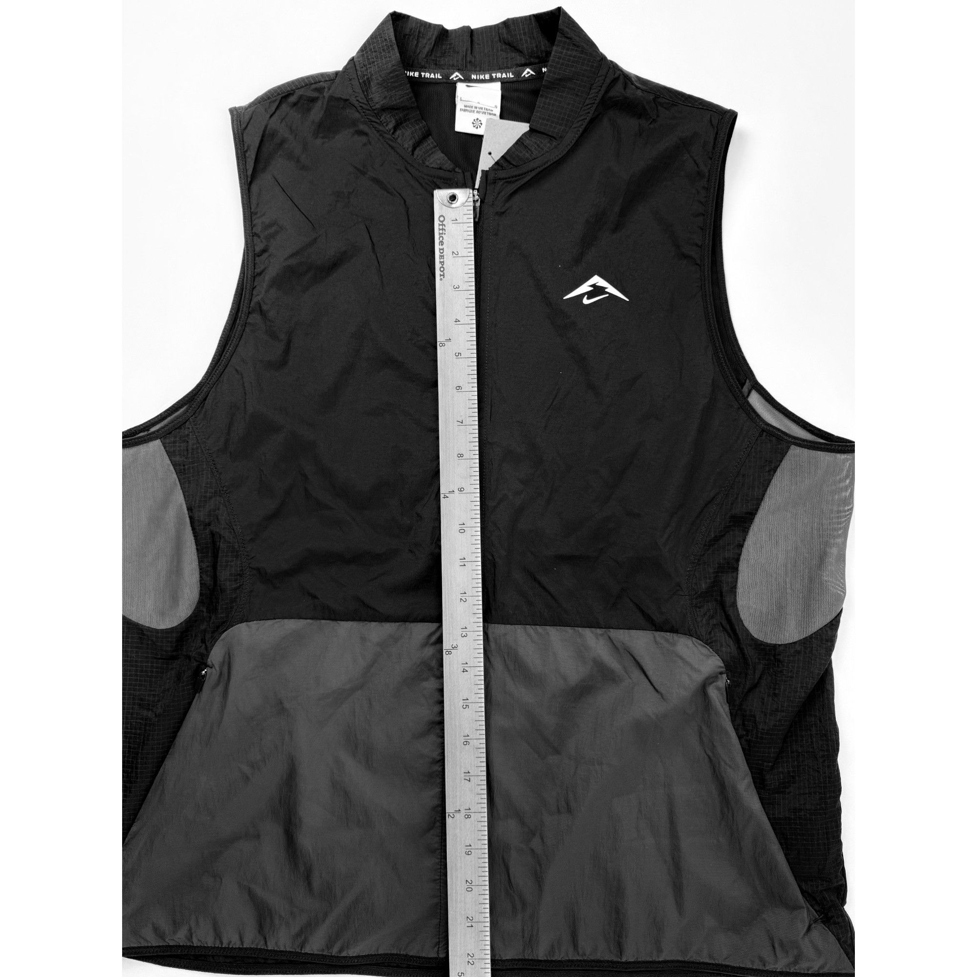 Nike Size Large - Nike Trail Aireez Packable Running Vest Black Size US L / EU 52-54 / 3 - 4 Thumbnail