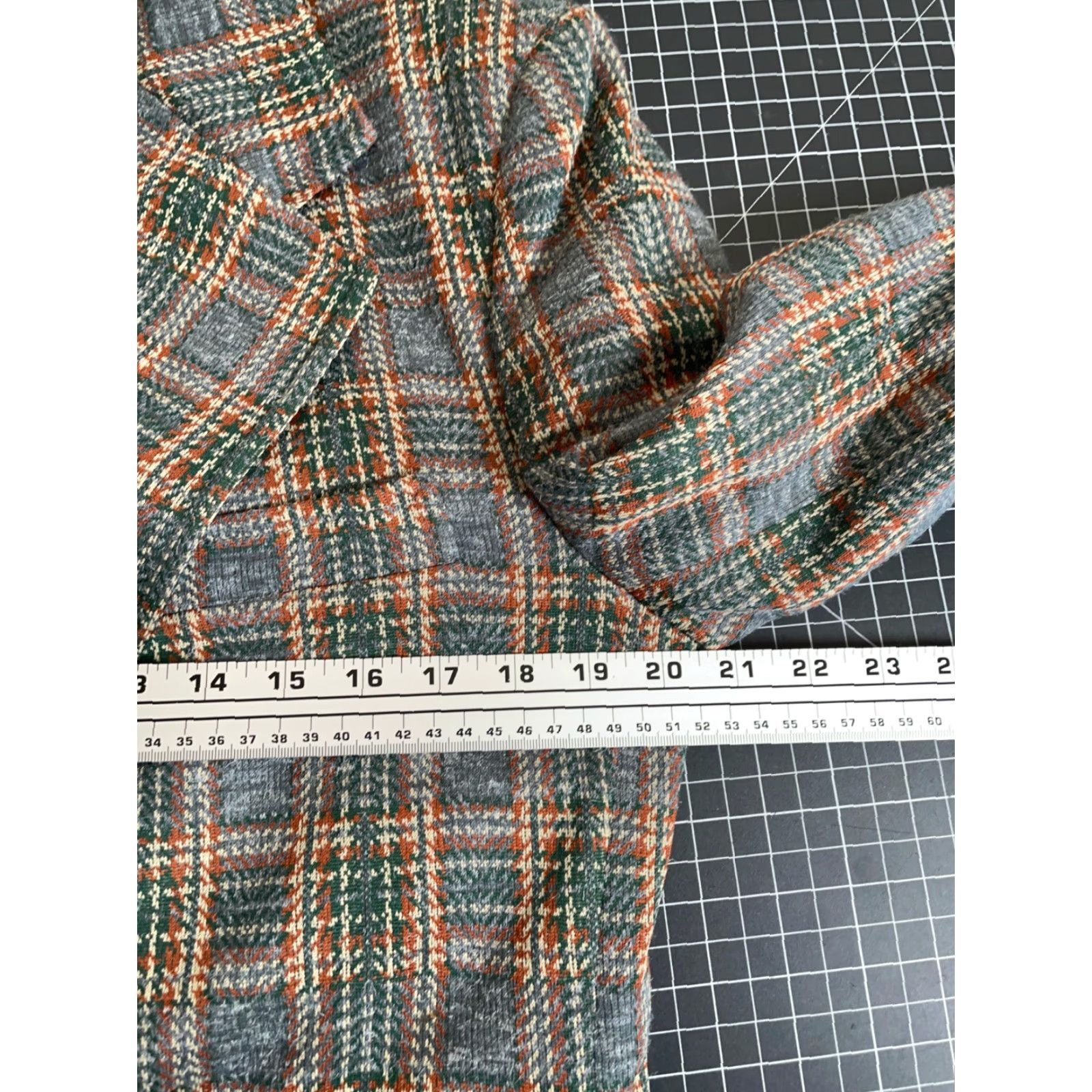 Vintage VTG 70s Plaid Pattern Leisure Suit Jacket Men's 39 Long Gray Wide Lapel USA Made Size 40R - 5 Thumbnail