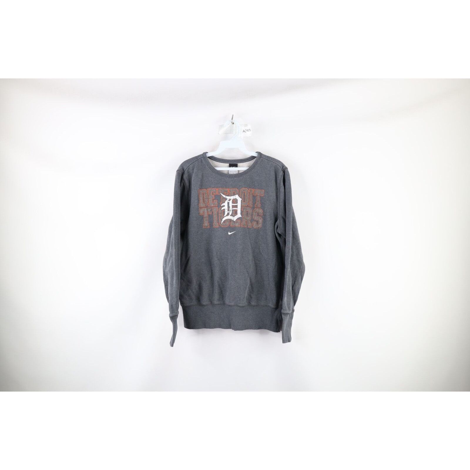 Nike Nike Mini Swoosh Old English D Detroit Tigers Sweatshirt Size XL / US 12-14 / IT 48-50 - 1 Thumbnail