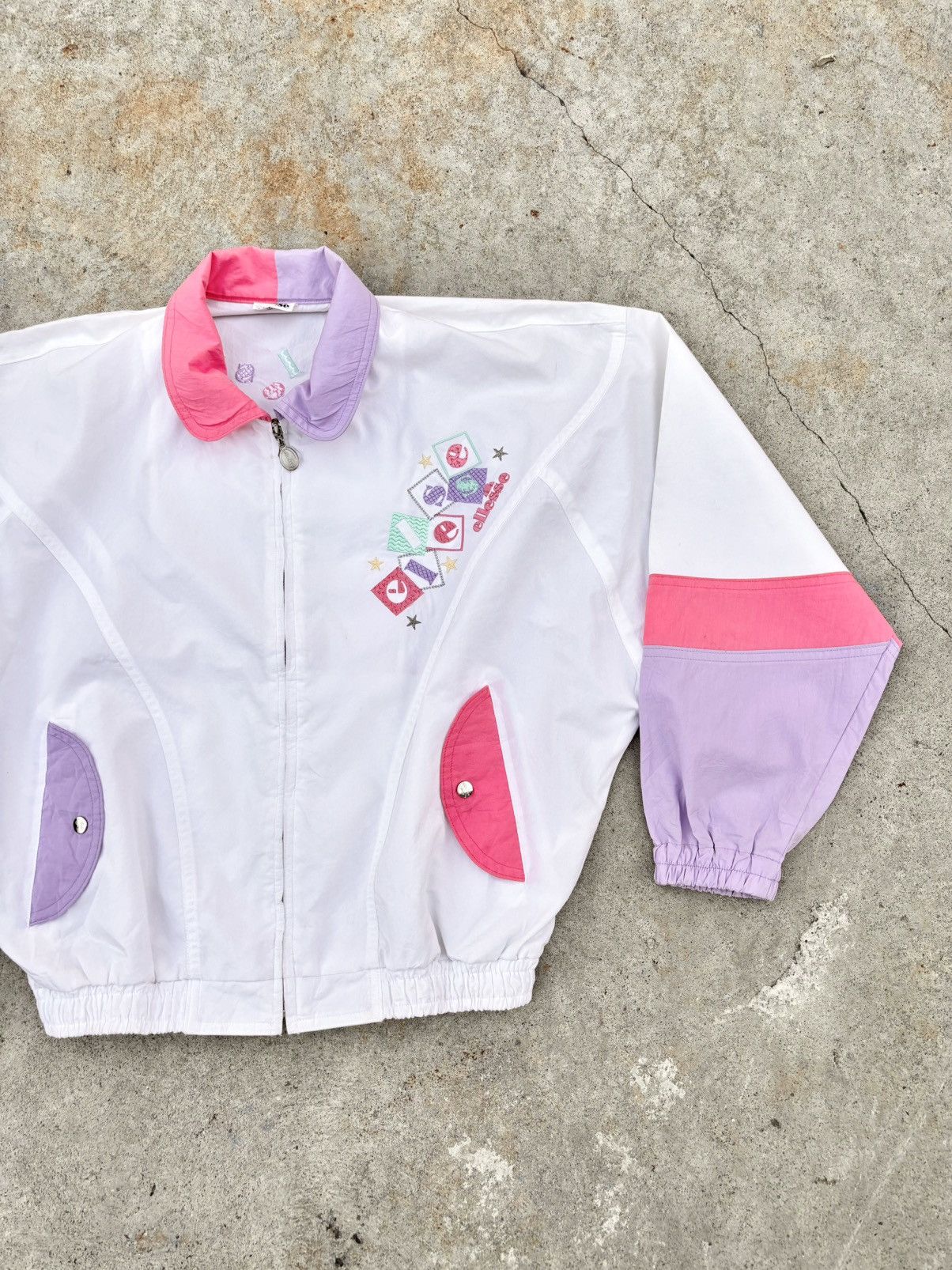 Ellesse × Vintage Vintage Ellesse Cropped Essentials Windbreaker Jacket Size US M / EU 48-50 / 2 - 2 Thumbnail