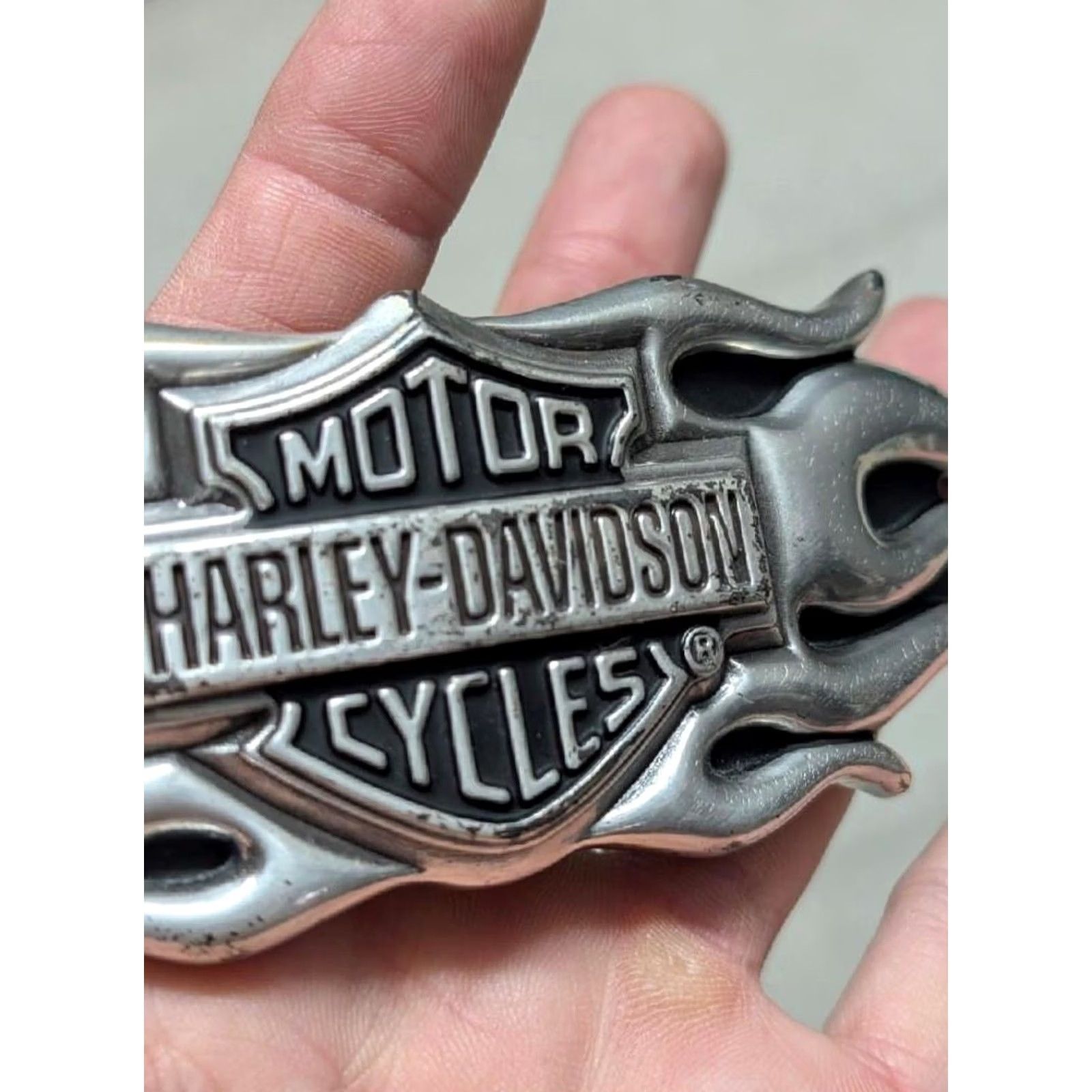 Harley Davidson VINTAGE Harley-Davidson belt buckle FLAMES chrome metal western men Size ONE SIZE - 3 Thumbnail