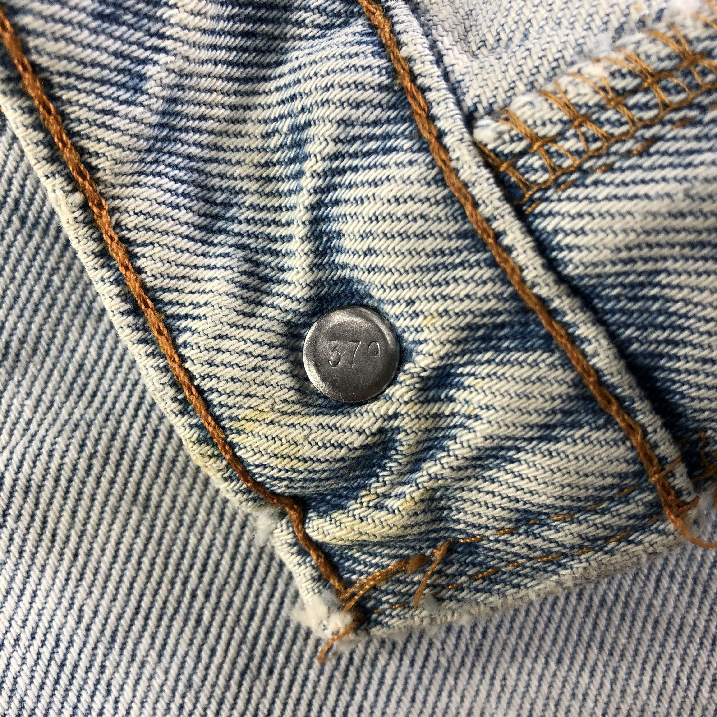 Levi's 90s Vintage Light Wash Levis 550 Jeans-J3023 Size US 29 - 9 Thumbnail
