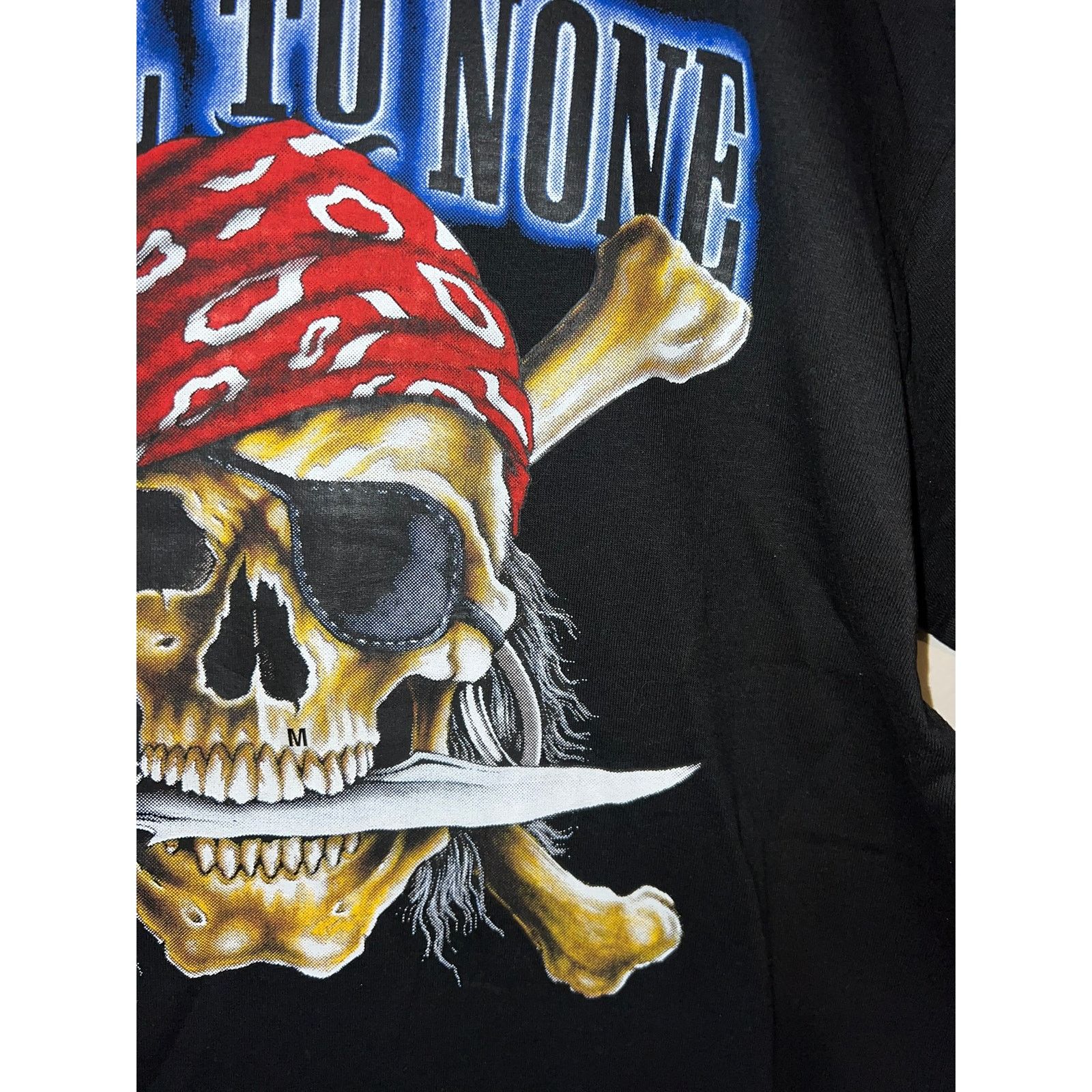 Gildan Vintage Pirate Shirt Loyal To None Pirate Knife Tee Medium Size US M / EU 48-50 / 2 - 5 Thumbnail