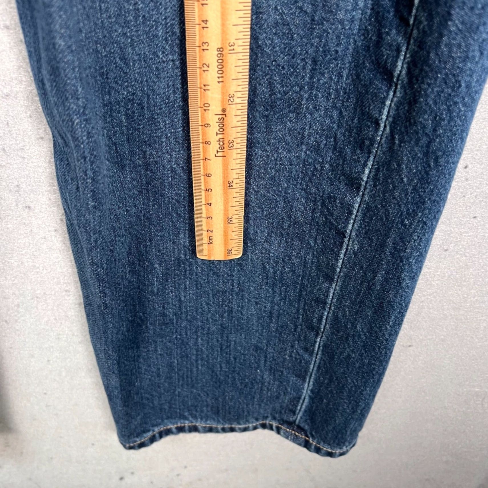 Zara Zara Womens Jeans Buckle Back High-Waisted Straight-Leg Blue Denim 4 Adult Womens 28 in Zip 5-Pocket USA 90s Vintage N/A Size 27" / US 4 / IT 40 - 5 Thumbnail