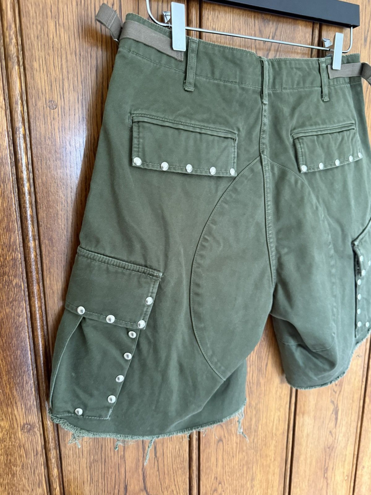Celine × Hedi Slimane $1.2k SS22 Celine studded raw hem cargo shorts 48 Hedi Size US 30 / EU 46 - 11 Thumbnail