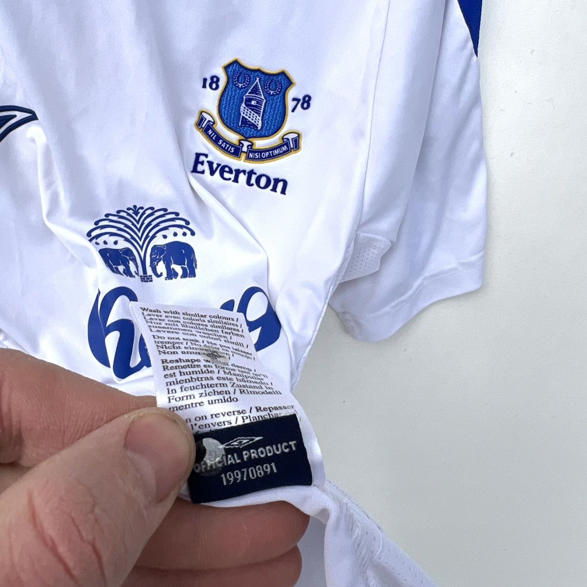 Umbro UMBRO EVERTON Soccer FOOTBALL SHIRT JERSEY Size US S / EU 44-46 / 1 - 7 Thumbnail