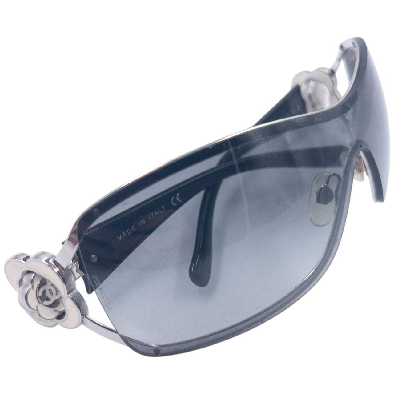 Chanel Vintage Chanel Flower Sunglasses Size ONE SIZE - 4 Thumbnail