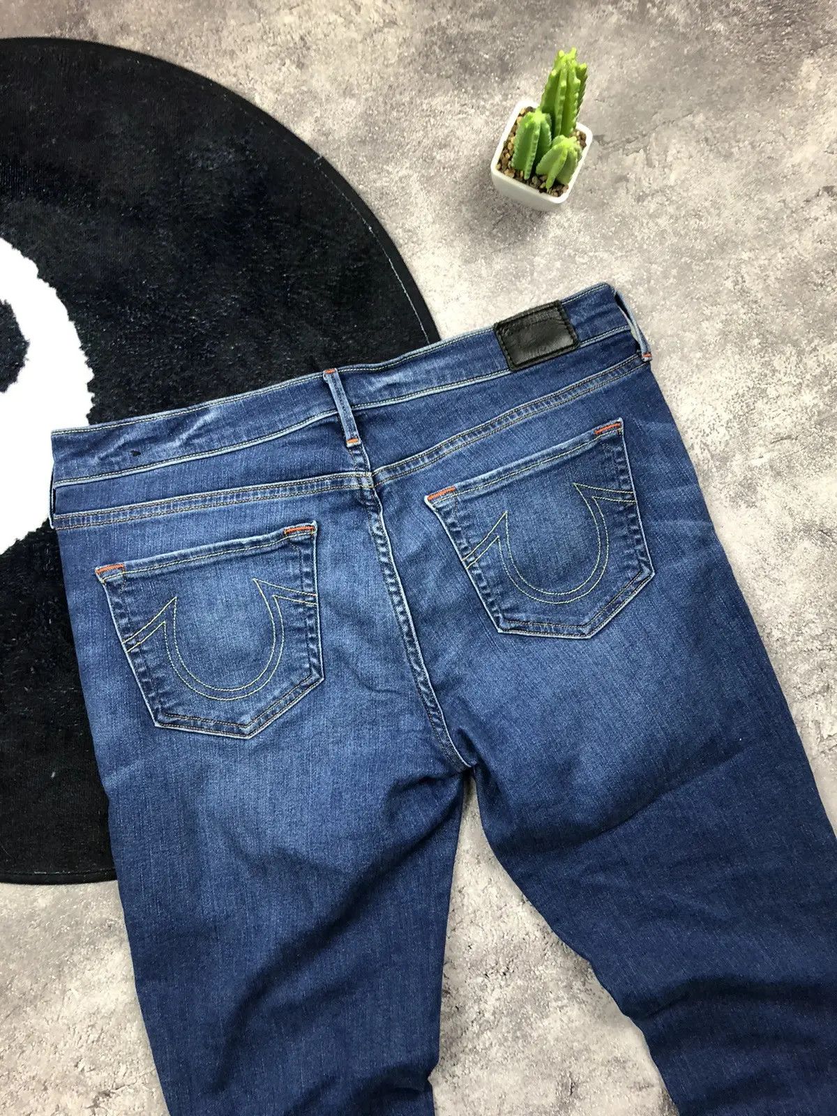True Religion TRUE RELIGION Big Logo Denim Jeans Made in USA Streetwear Size 31" - 15 Thumbnail