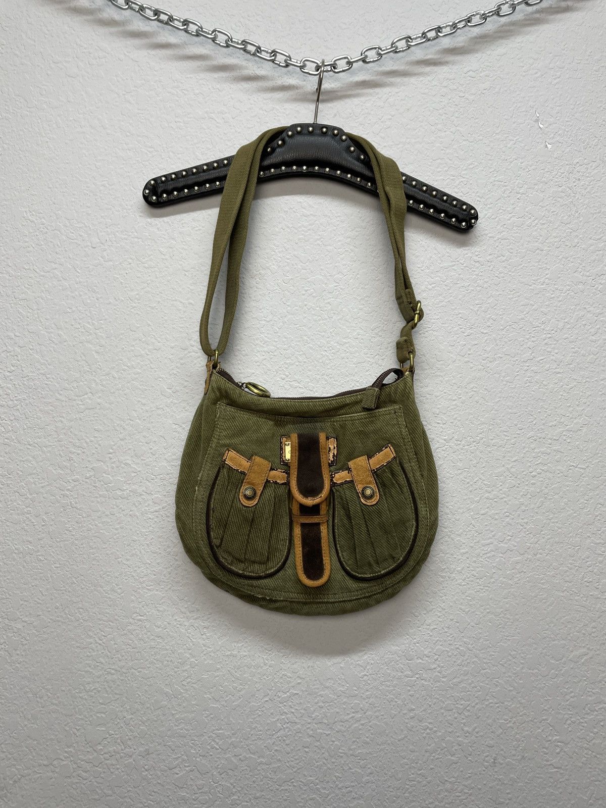 Vintage Vintage Y2K Calvin Klein Velvet Shoulder Bag Size ONE SIZE - 5 Thumbnail