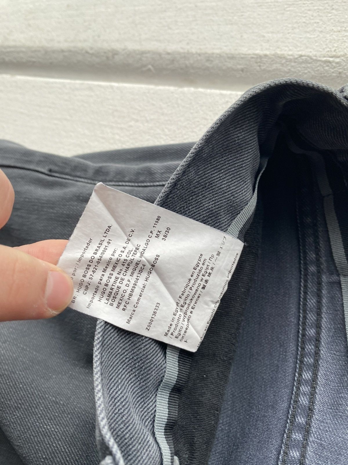 Hugo Boss 00s Luxury Hugo Boss Grey Stretch Denim Jeans Straight Fit Size US 38 / EU 54 - 9 Thumbnail