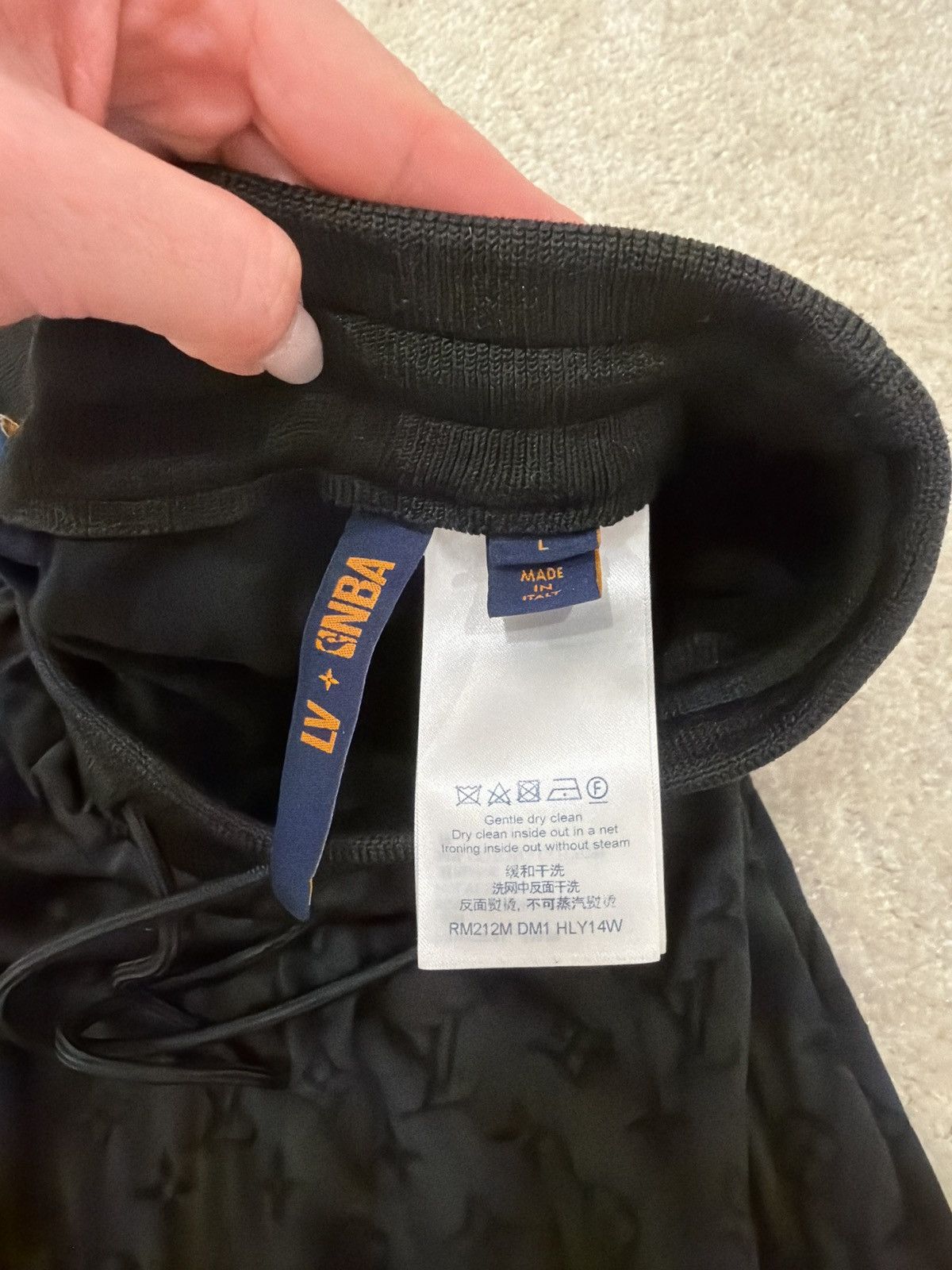 Louis Vuitton × NBA Louis Vuitton x NBA Monogram Pants with Slits Size US 37 - 5 Thumbnail