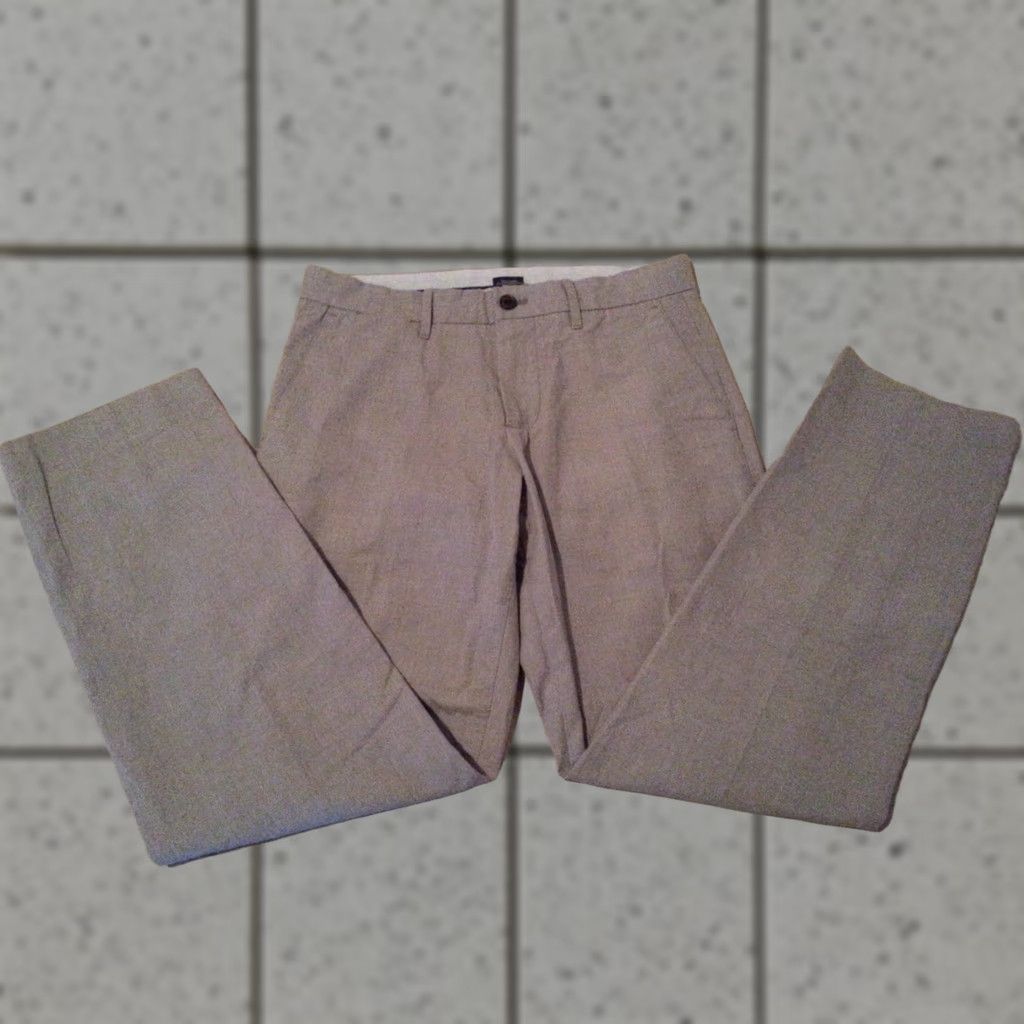 Gap VINTAGE? No, not vintage. Gap Pants Khaki Gray Cotton 30x30 32x30 Mens Shirt? Size US 30 / EU 46 - 1 Thumbnail