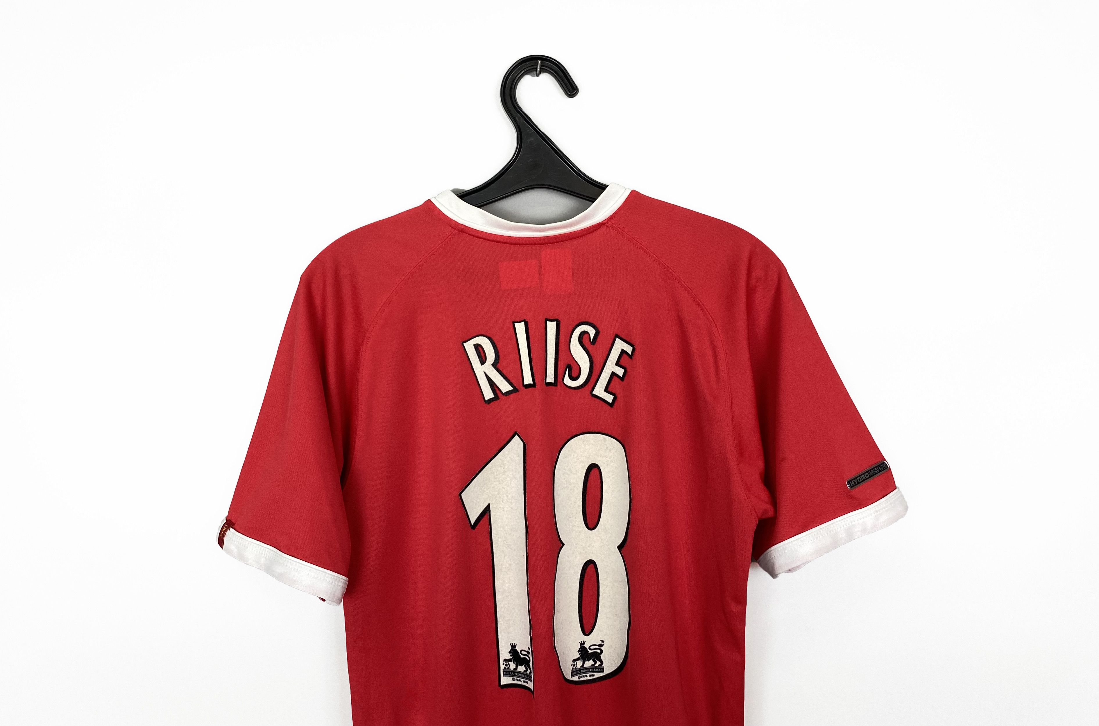 Reebok RIISE #18 LIVERPOOL 2001/03 EUROPEAN HOME JERSEY REEBOK Size US M / EU 48-50 / 2 - 2 Thumbnail
