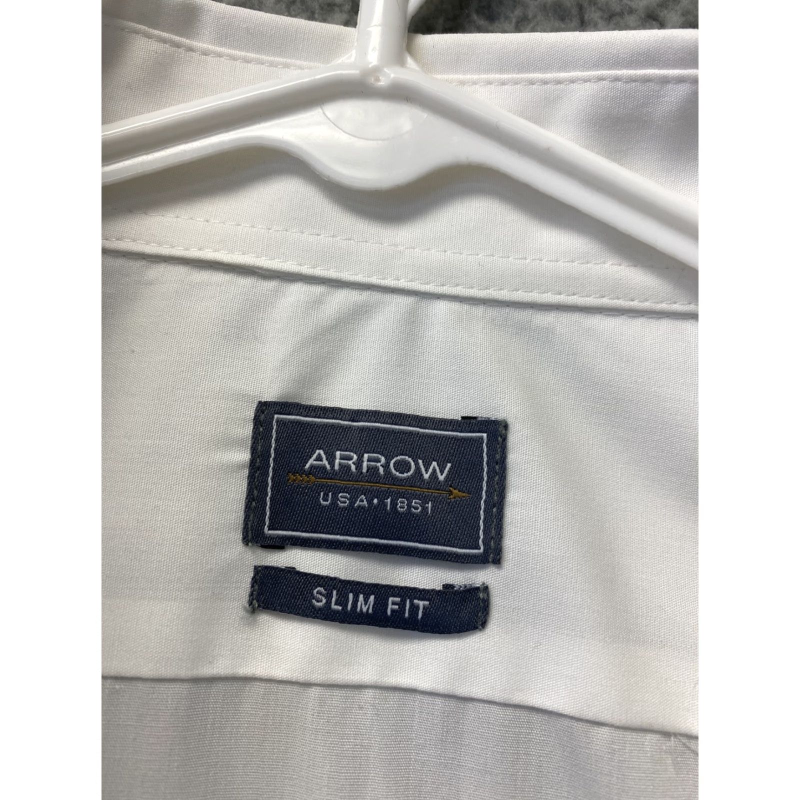 Arrow Arrow Shirt Mens White Slim Casual Button Down Collar/97-11 Regular 16 32/33 Cotton Button-Up Pockets All Seasons Men Treated 4-Season Vintage No Size US L / EU 52-54 / 3 - 4 Thumbnail