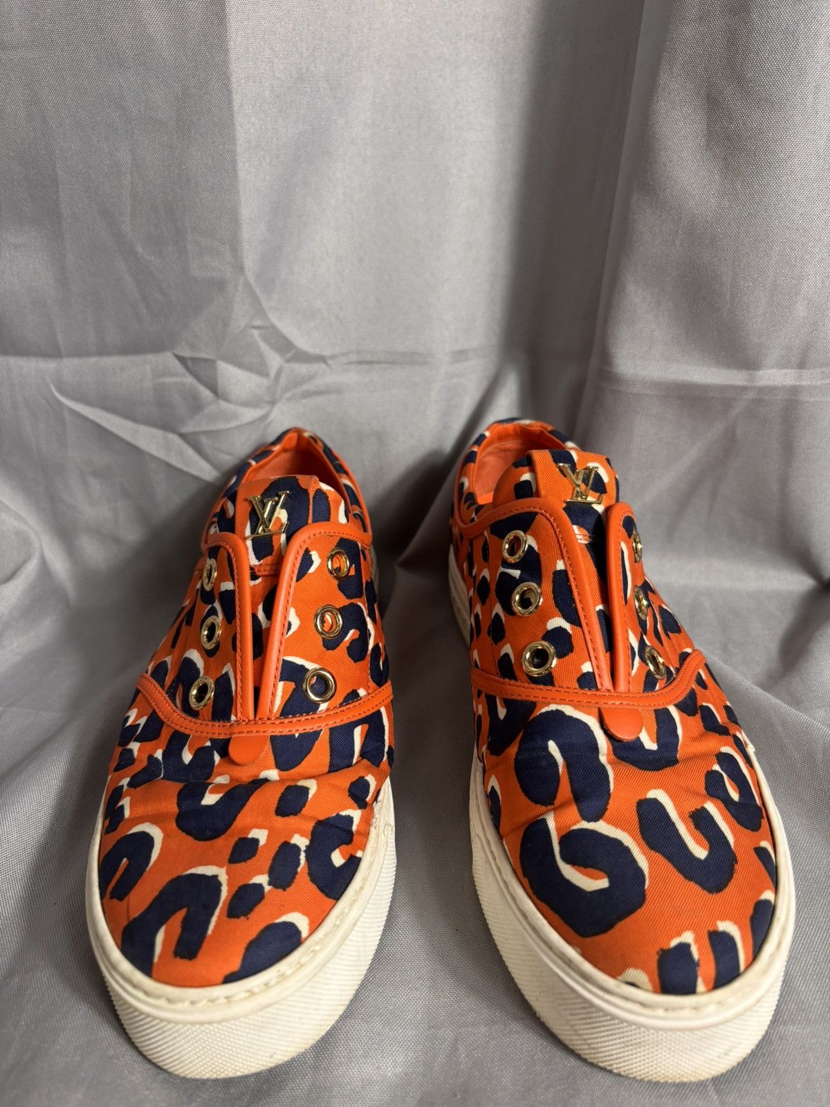 Louis Vuitton Louis Vuitton Tiger Print Sneaker Size US 7.5 / IT 37.5 - 1 Thumbnail