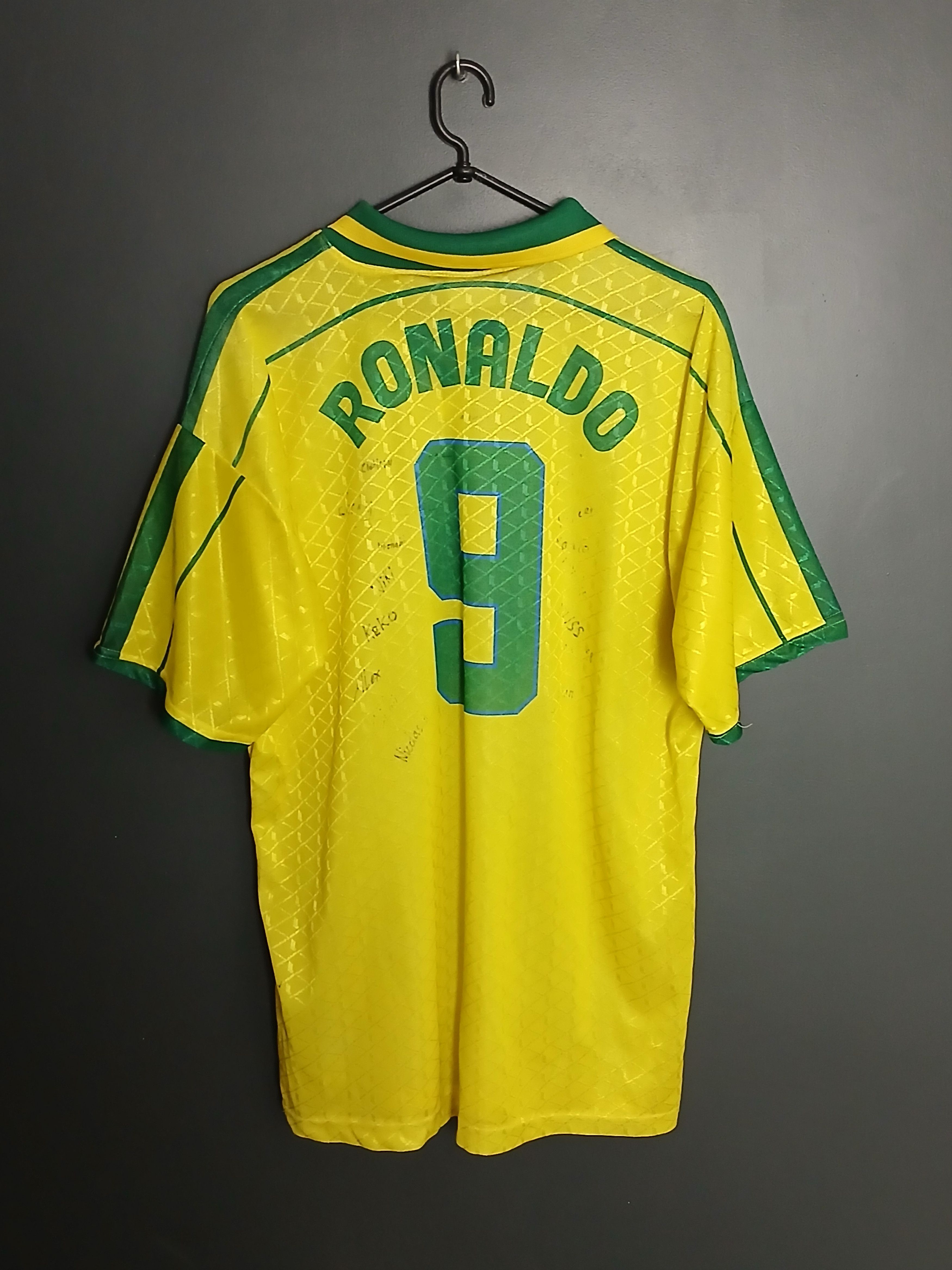 Vintage Brazil National Football Team Ronaldo Jersey T-Shirt Size US XXL / EU 58 / 5 - 1 Thumbnail