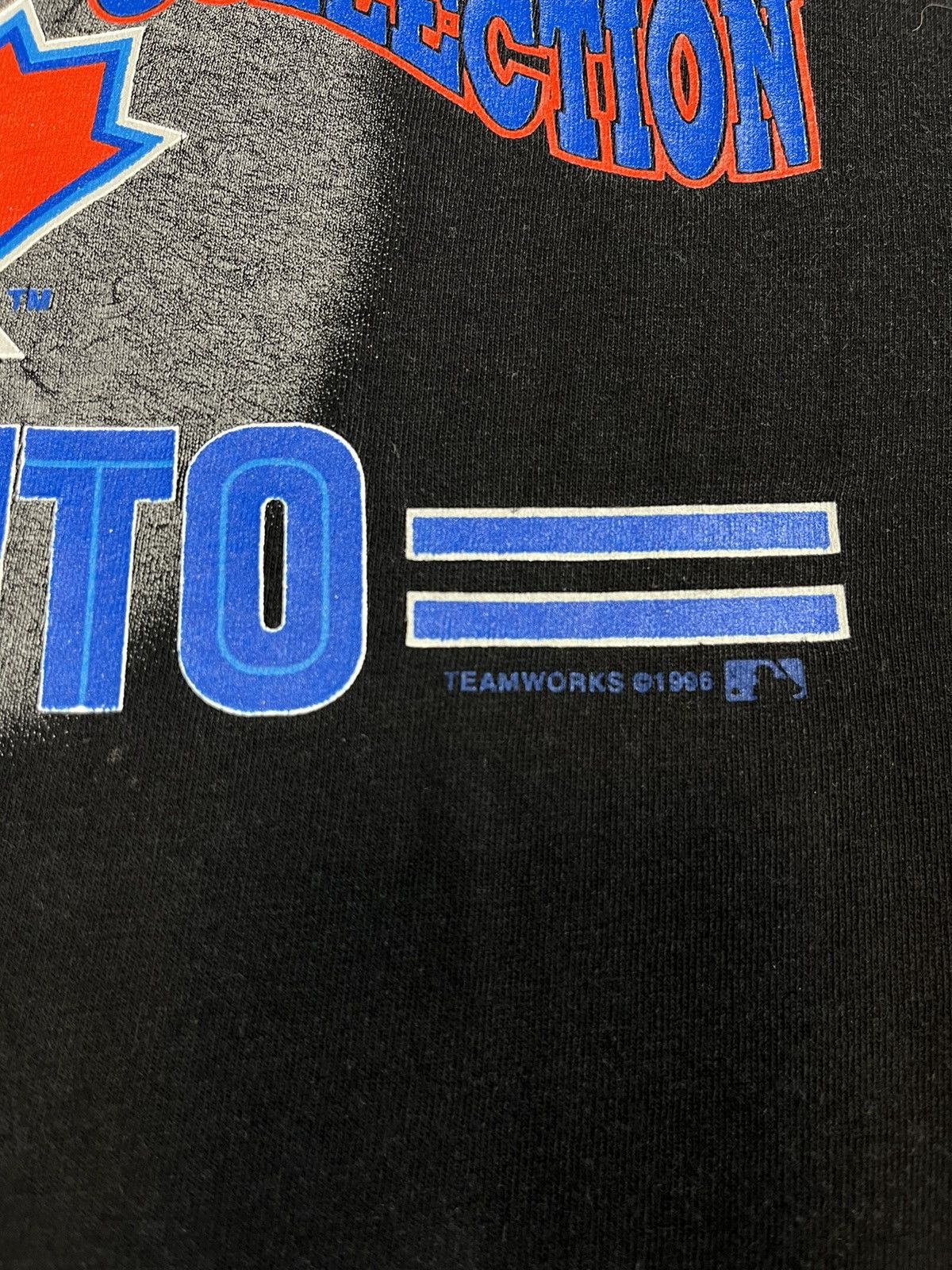 Vintage Vintage Toronto Blue Jays 1996 T-Shirt XL Size Size US XL / EU 56 / 4 - 2 Thumbnail