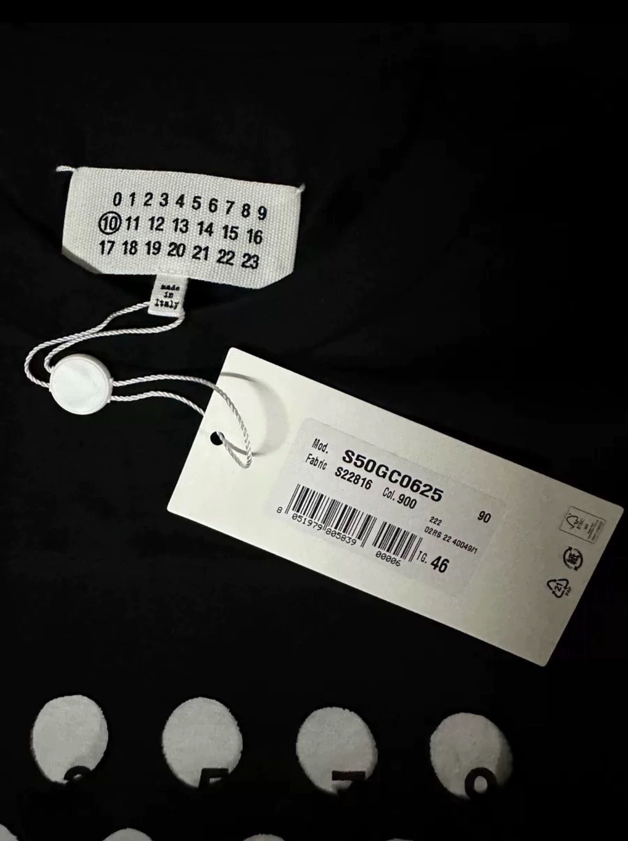 Maison Margiela Maison Margiela hollowed out number letters printed round n Size US M / EU 48-50 / 2 - 2 Thumbnail