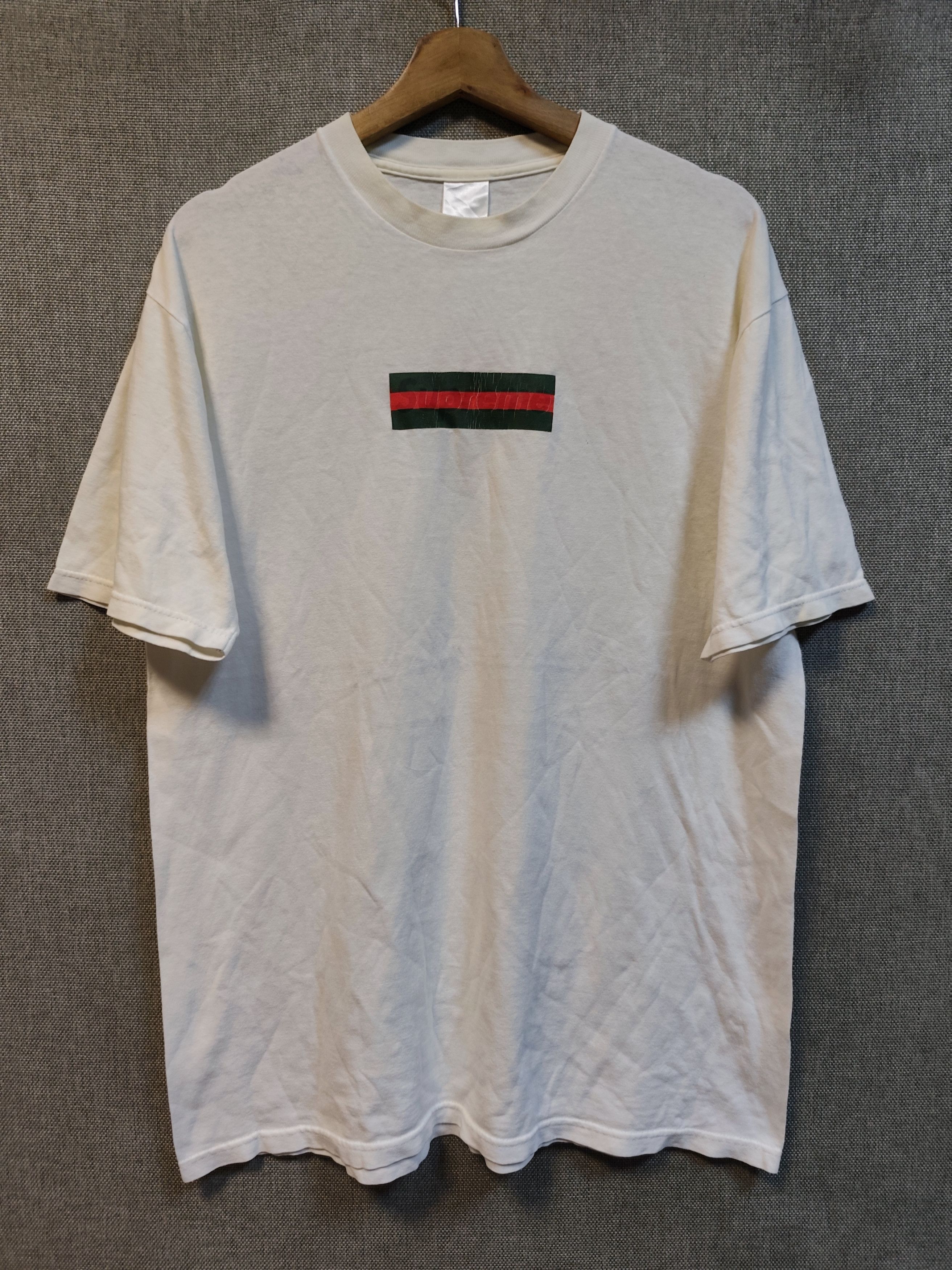 Supreme 2000 Supreme Gucci Box Logo Tee Size US L / EU 52-54 / 3 - 1 Thumbnail