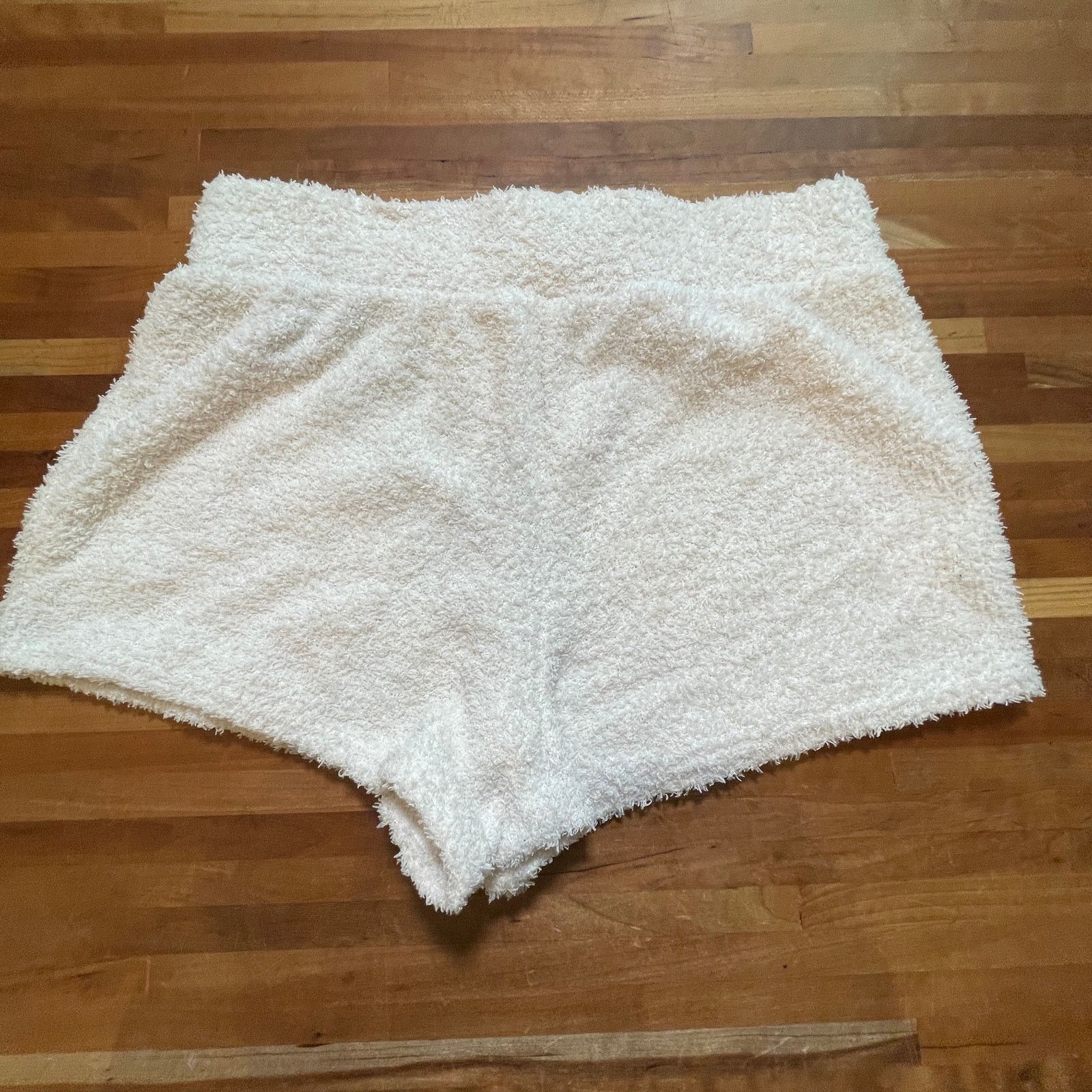 Steve Madden Steve Madden Women's Chenille Sleep Shorts white Small Size 27" / US 4 / IT 40 - 2 Thumbnail