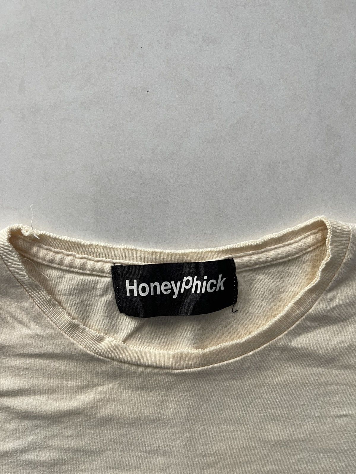 Japanese Brand VINTAGE HONEYPHICK CLASSIC TEE VERY RARE Size US M / EU 48-50 / 2 - 4 Thumbnail