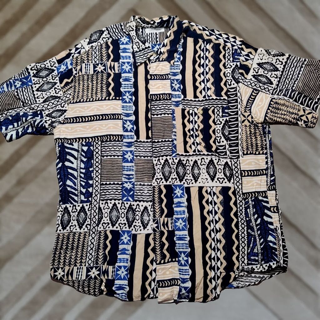 Vintage FABIO INGHIRAMI Men Large Blue Abstract 100% Viscose Camp Shirt Made In Italy Size US L / EU 52-54 / 3 - 1 Thumbnail