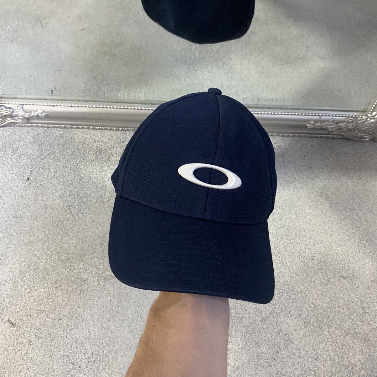 Oakley Oakley Cap Flexfit Metal Logo Cap Oakley A-flex Size ONE SIZE - 1 Thumbnail