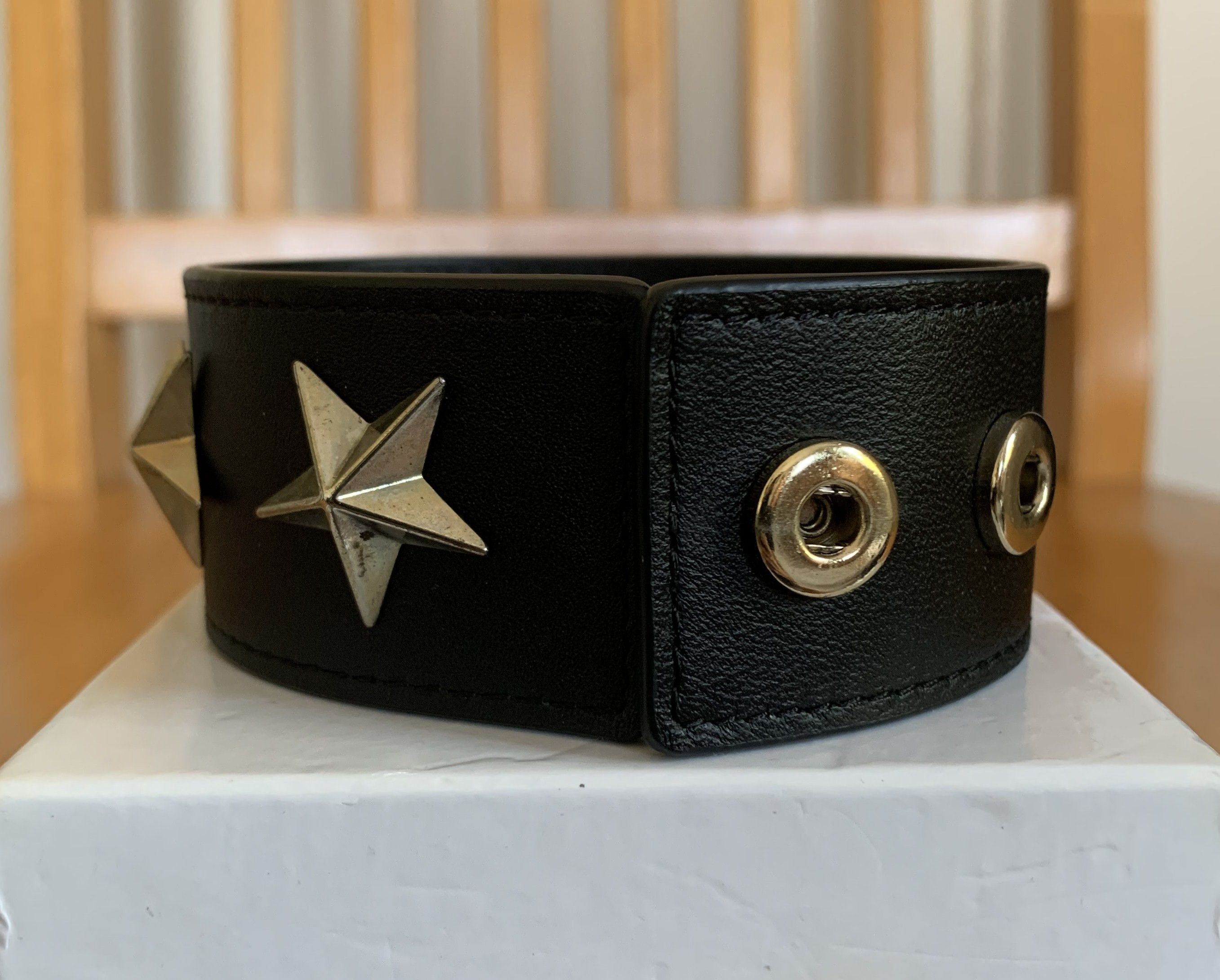 Givenchy Givenchy Stars Leather Bracelet + Box Size ONE SIZE - 4 Thumbnail