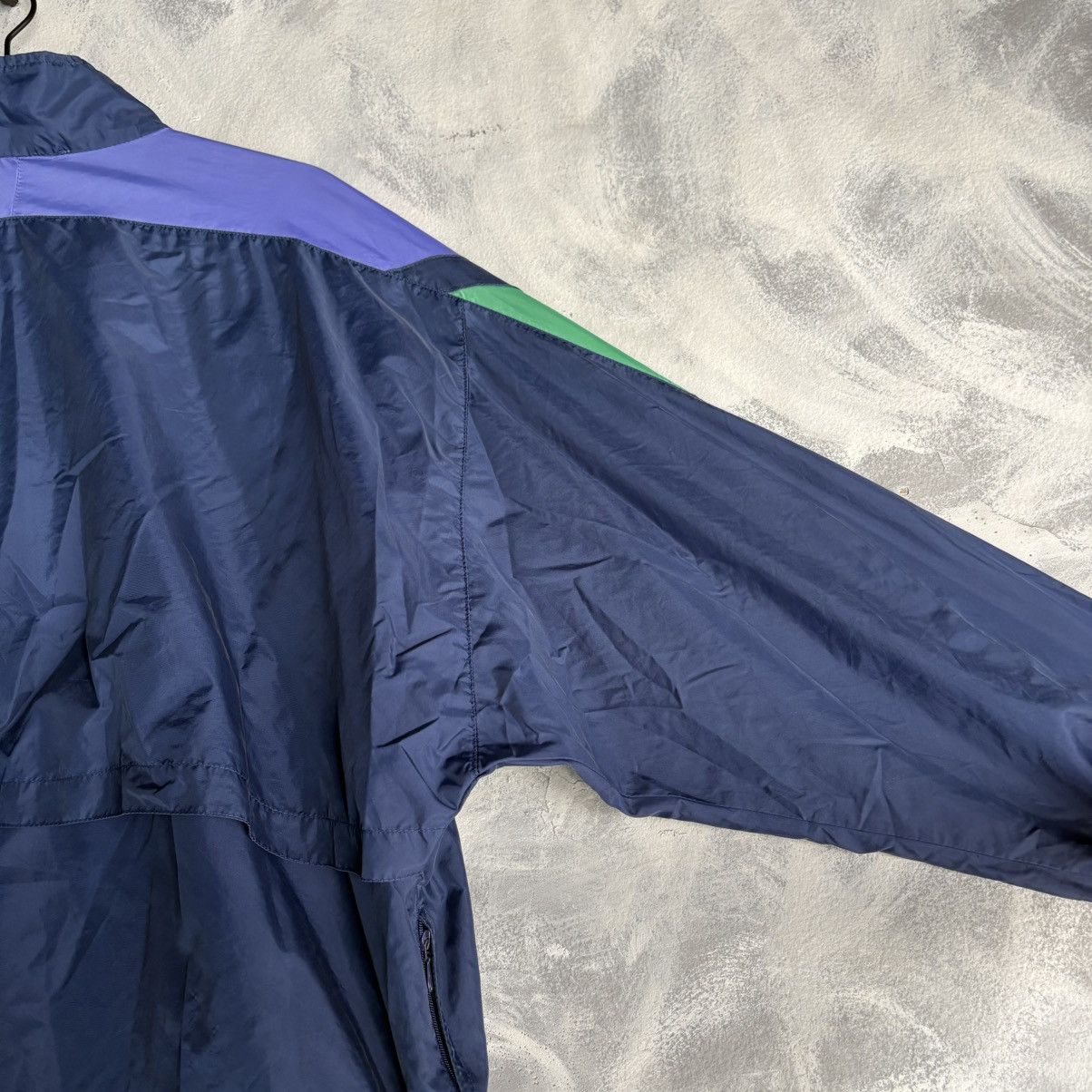 Nike Nike vintage windbreaker jacket. XL. NAVY BLUE with green Size US XL / EU 56 / 4 - 7 Thumbnail