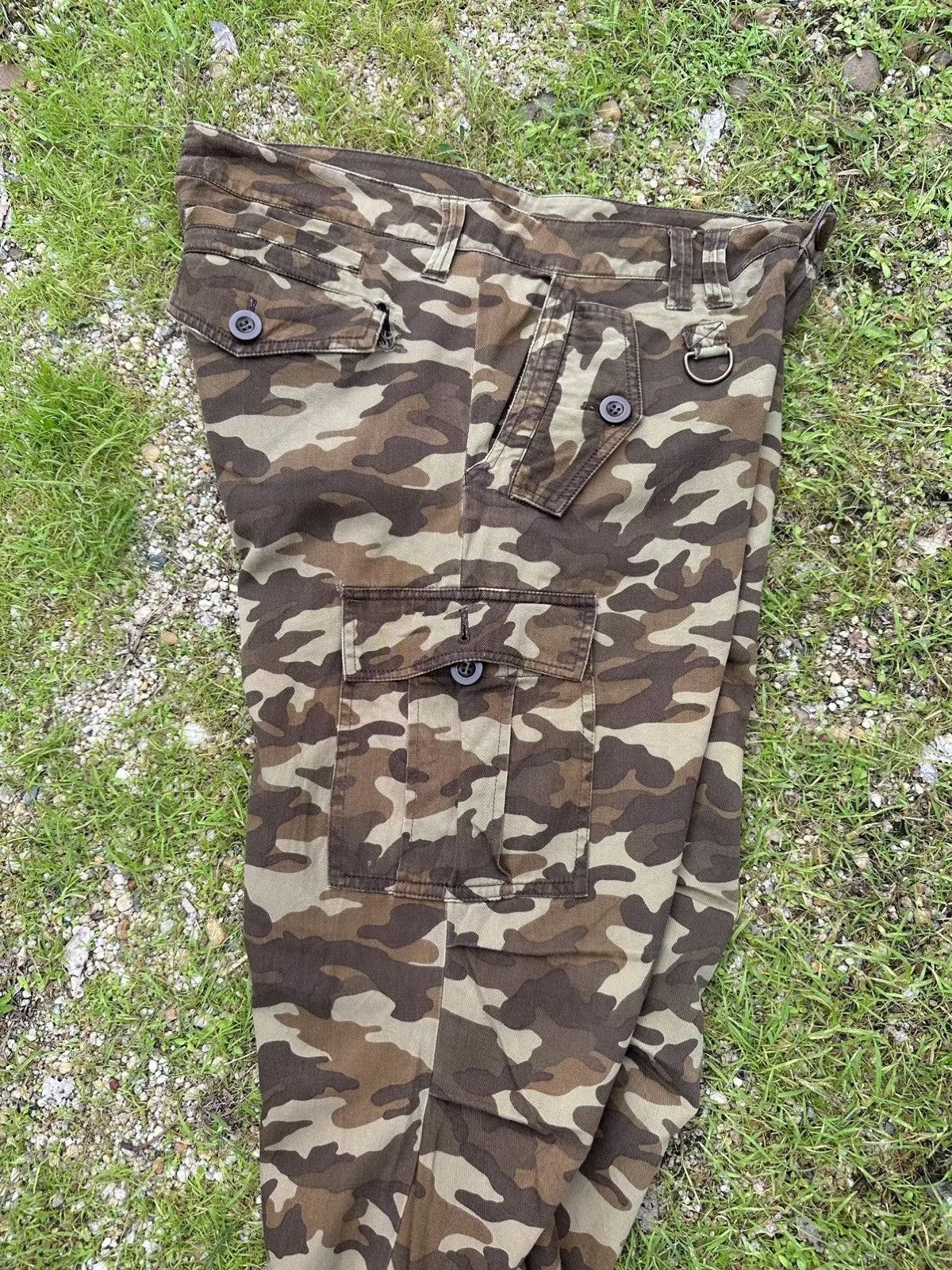 Japanese Brand MALA VITA JAPAN CAMOUFLAGE UTILITY CARGO TACTICAL PANTS Size US 34 / EU 50 - 15 Thumbnail